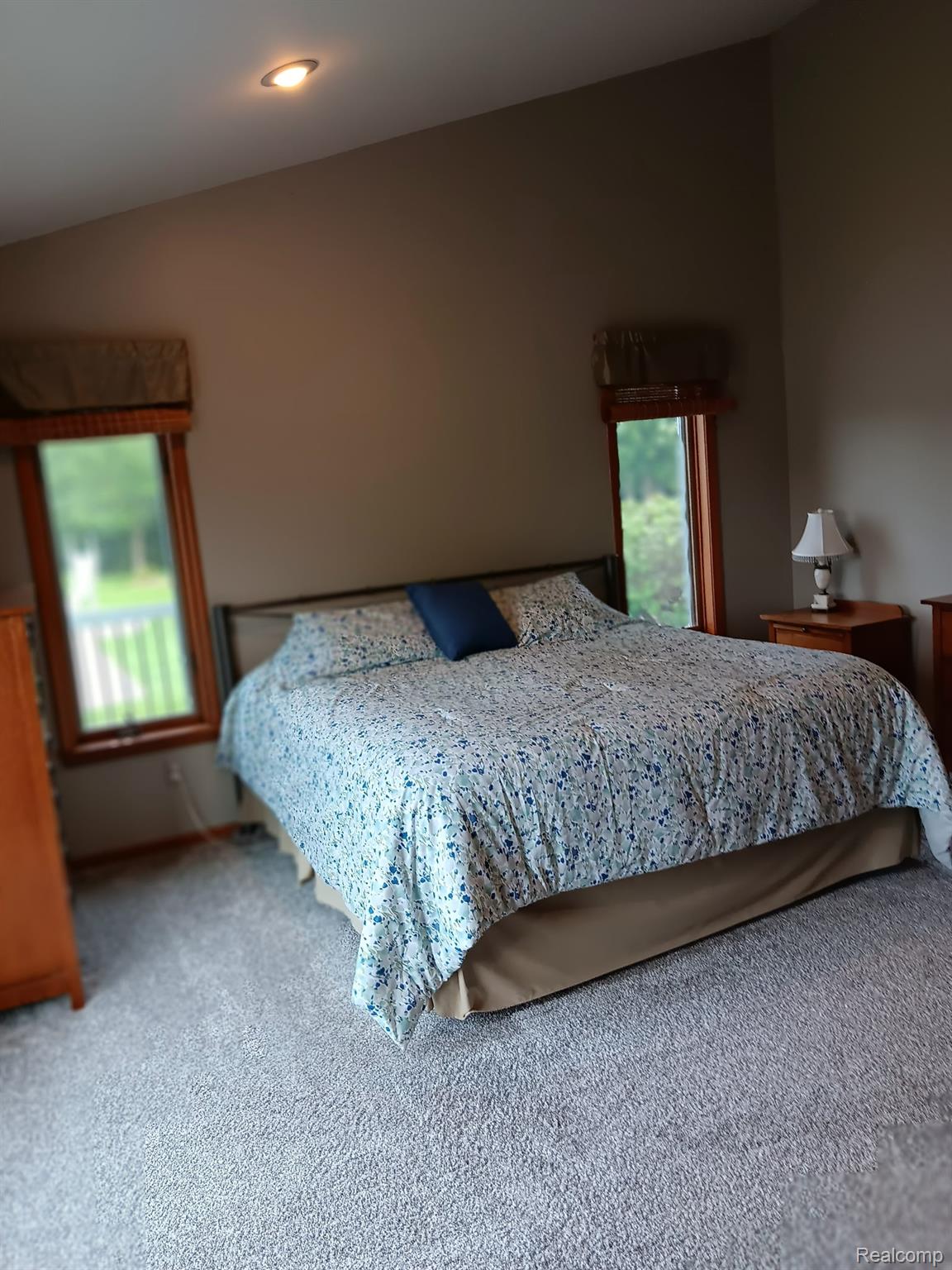 725 S Sashabaw Road Property Photo 17