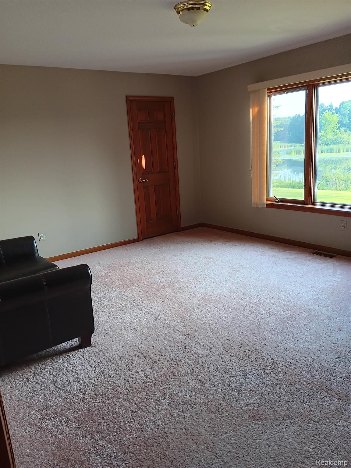725 S Sashabaw Road Property Photo 23