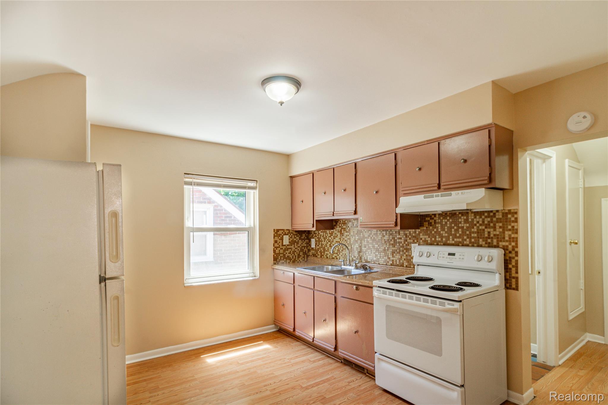 20201 Stotter Street Property Photo 8