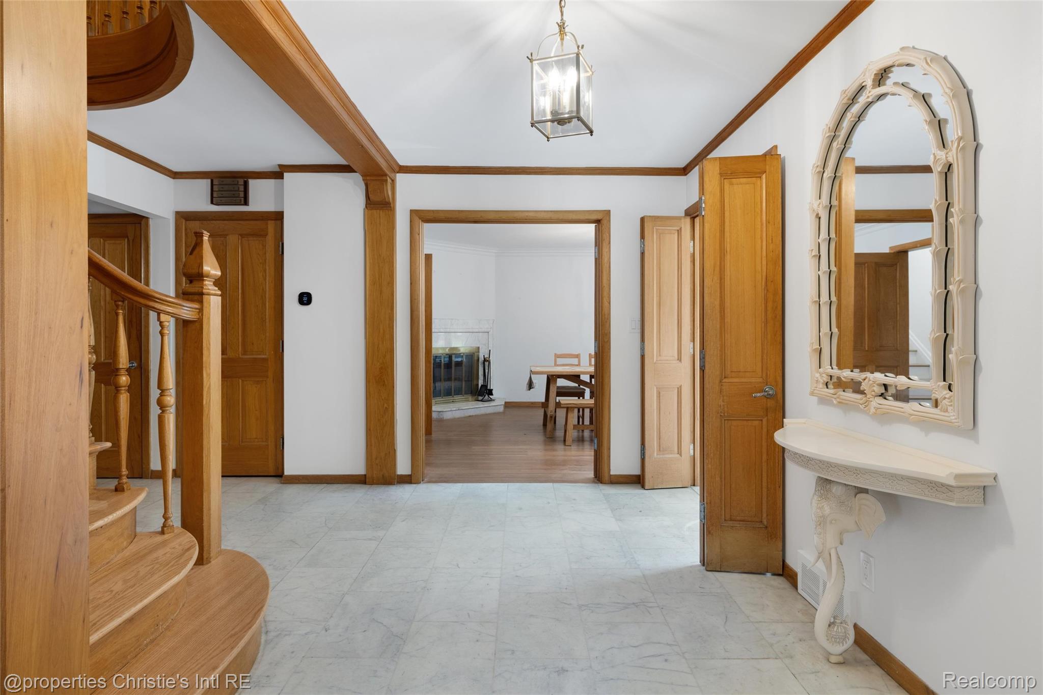 1925 Wellesley Drive Property Photo 11