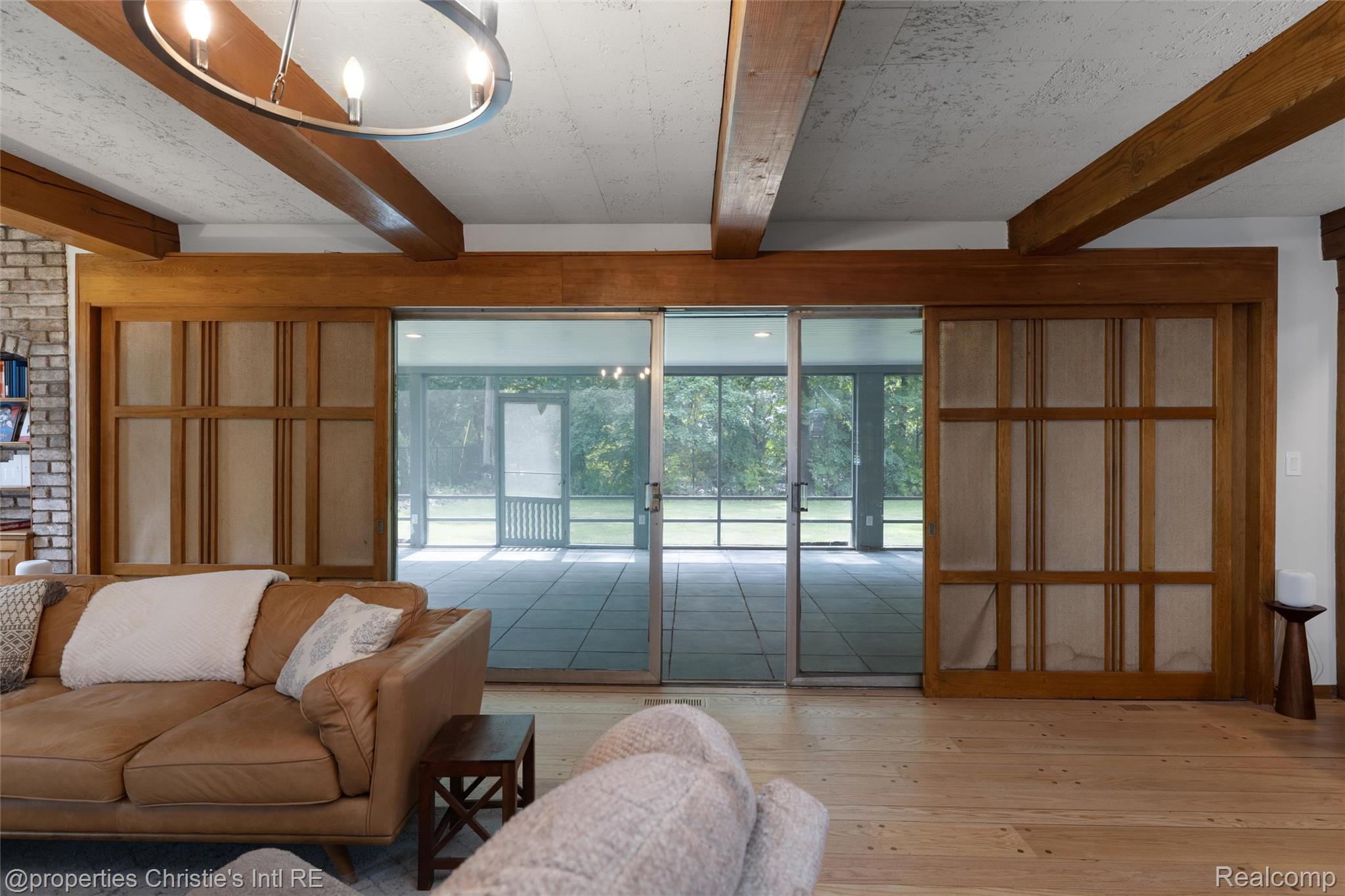 1925 Wellesley Drive Property Photo 18