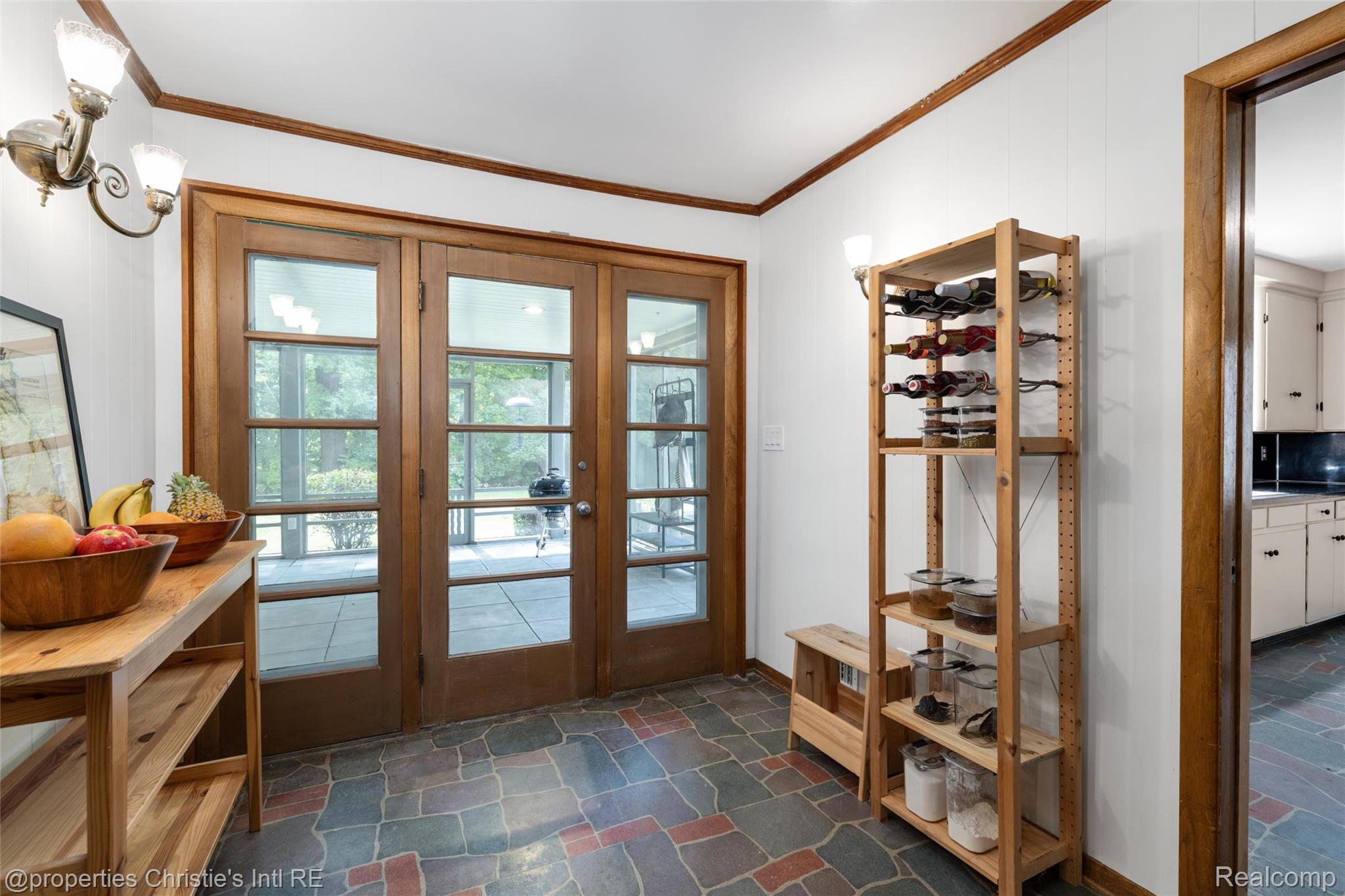 1925 Wellesley Drive Property Photo 21