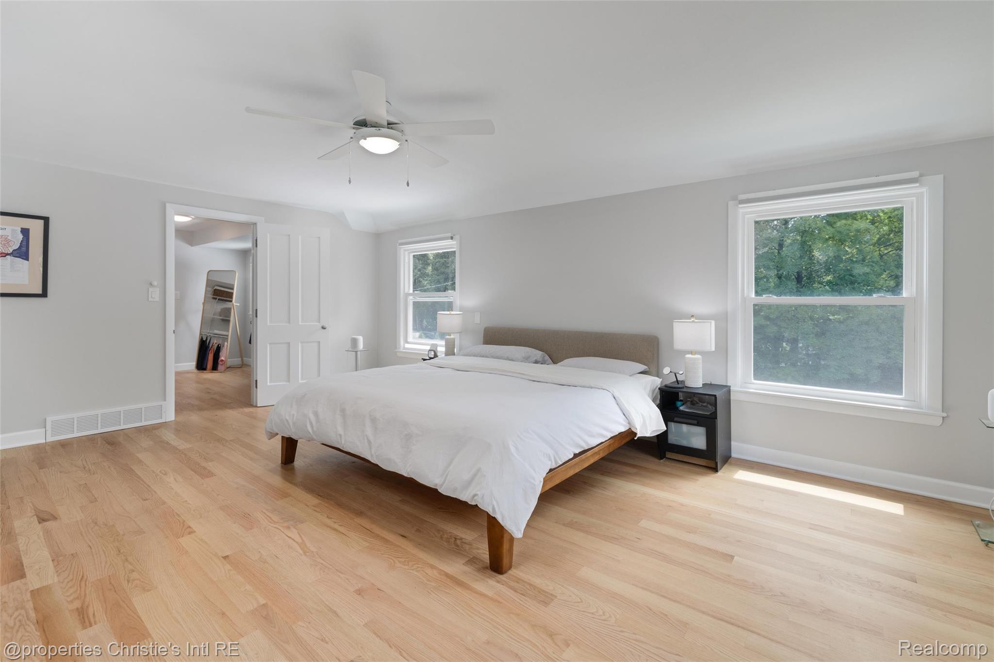 1925 Wellesley Drive Property Photo 33