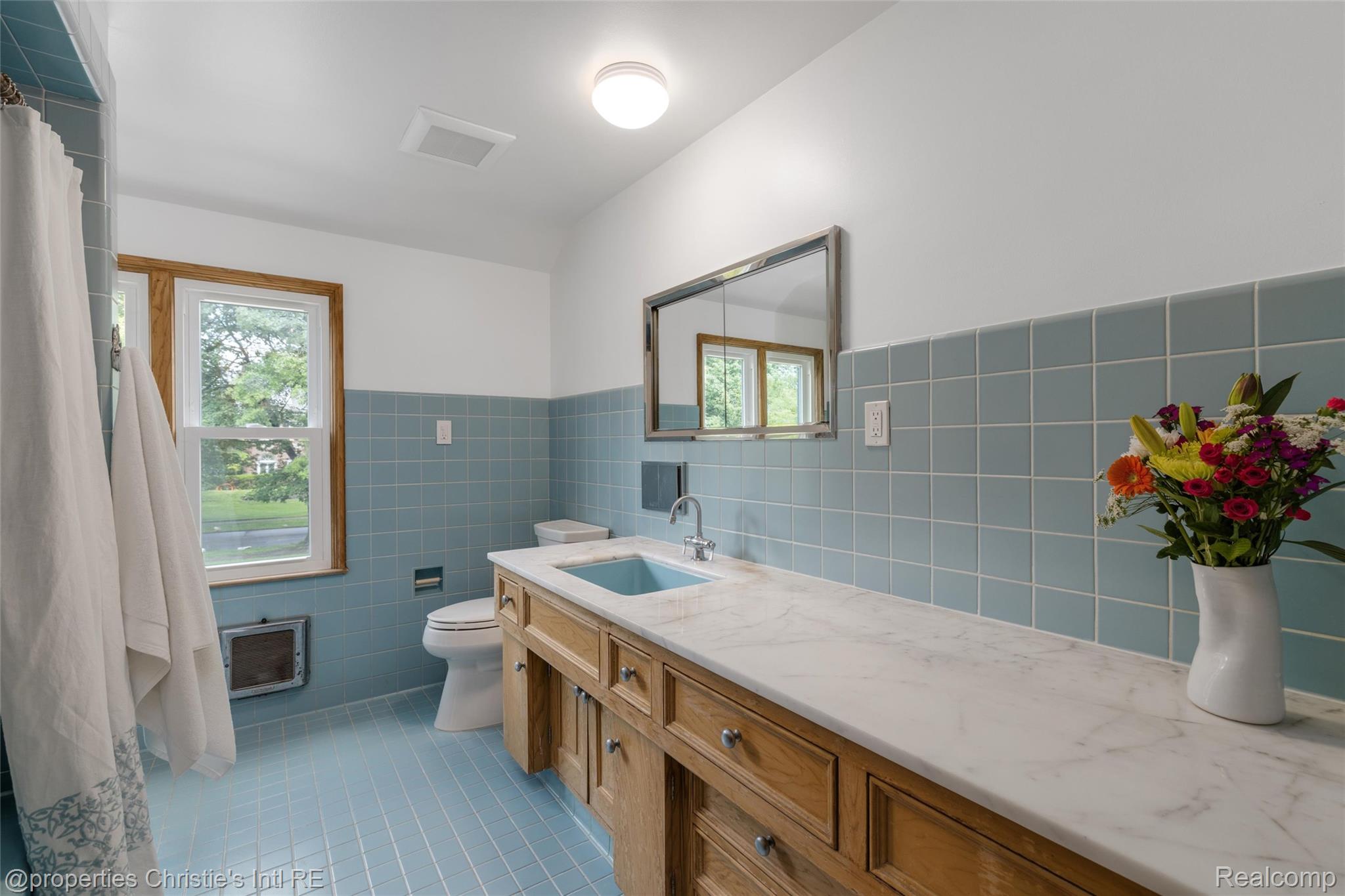 1925 Wellesley Drive Property Photo 38