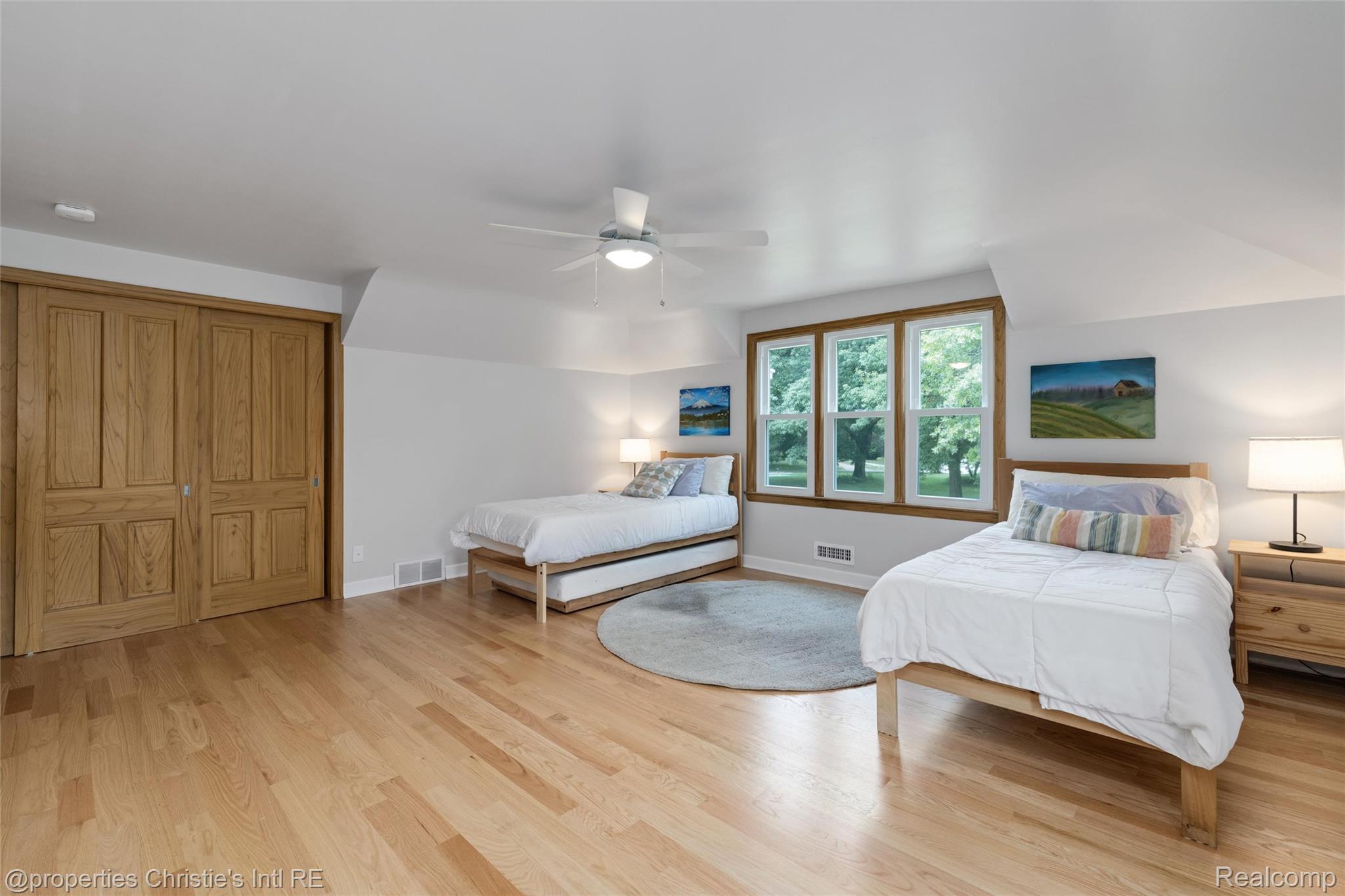 1925 Wellesley Drive Property Photo 40