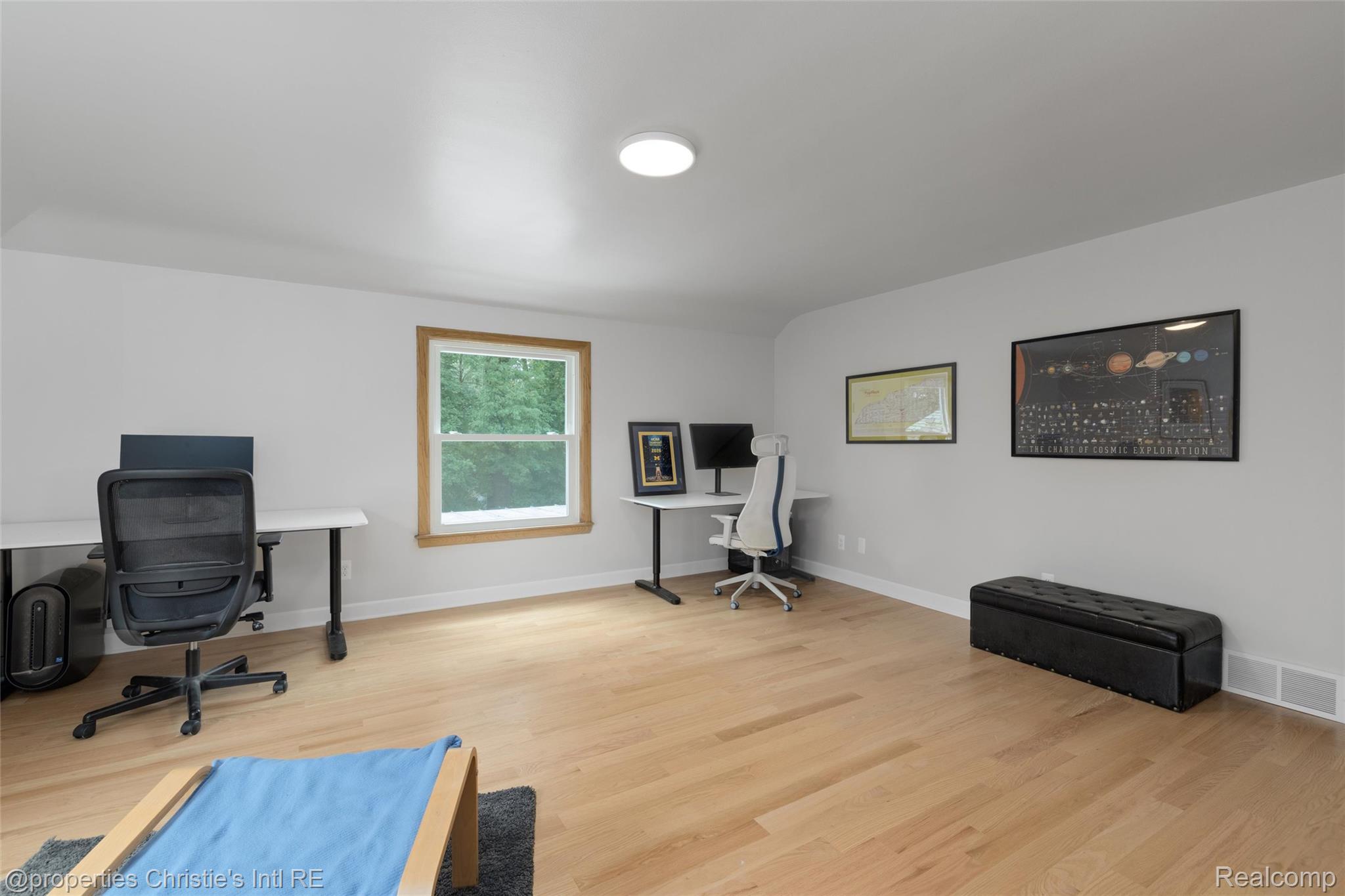 1925 Wellesley Drive Property Photo 43