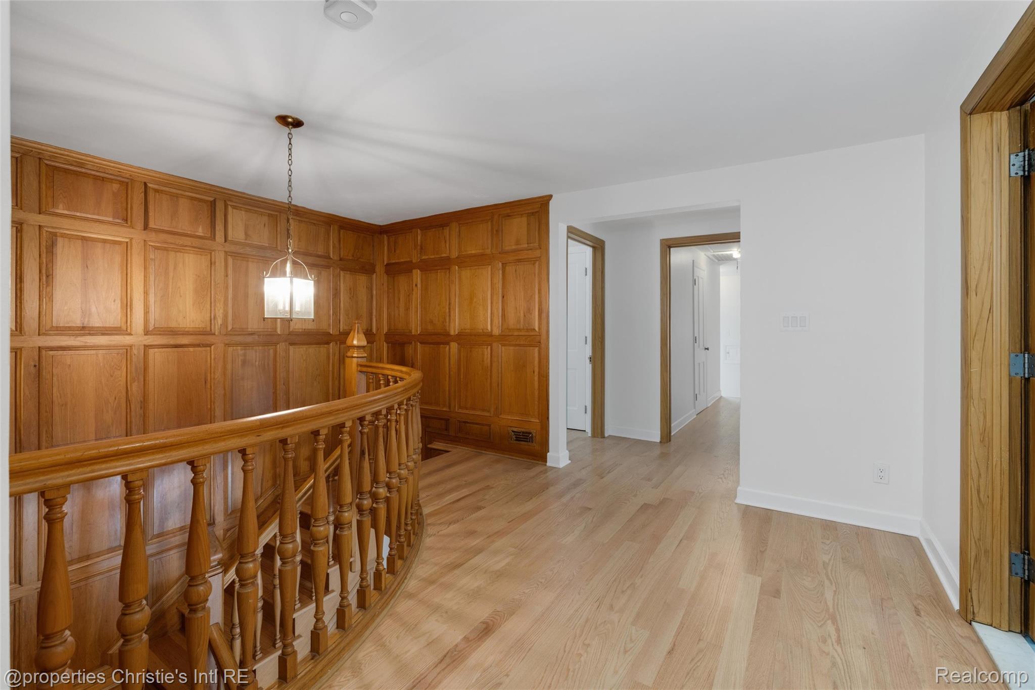 1925 Wellesley Drive Property Photo 46