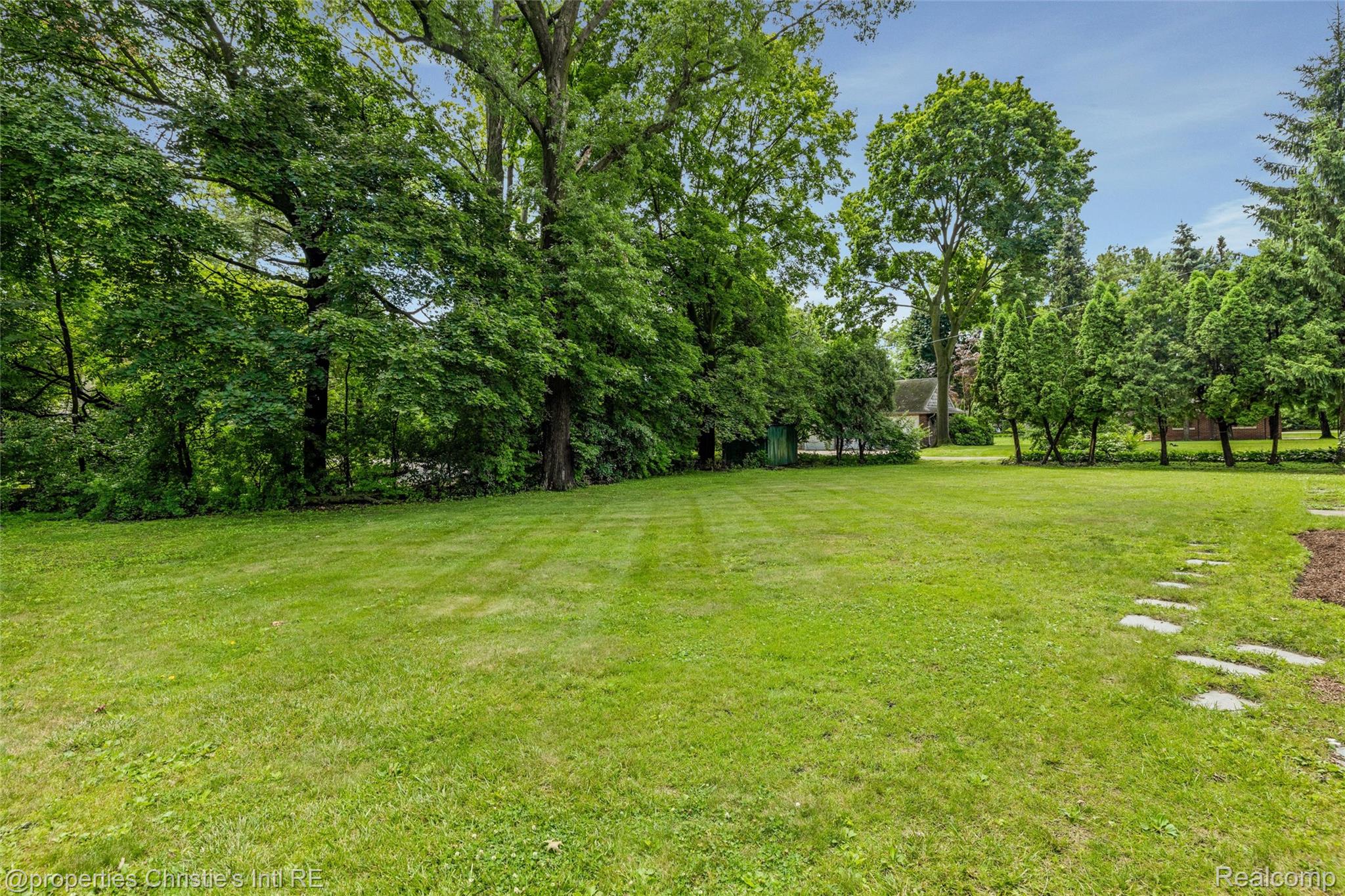1925 Wellesley Drive Property Photo 53