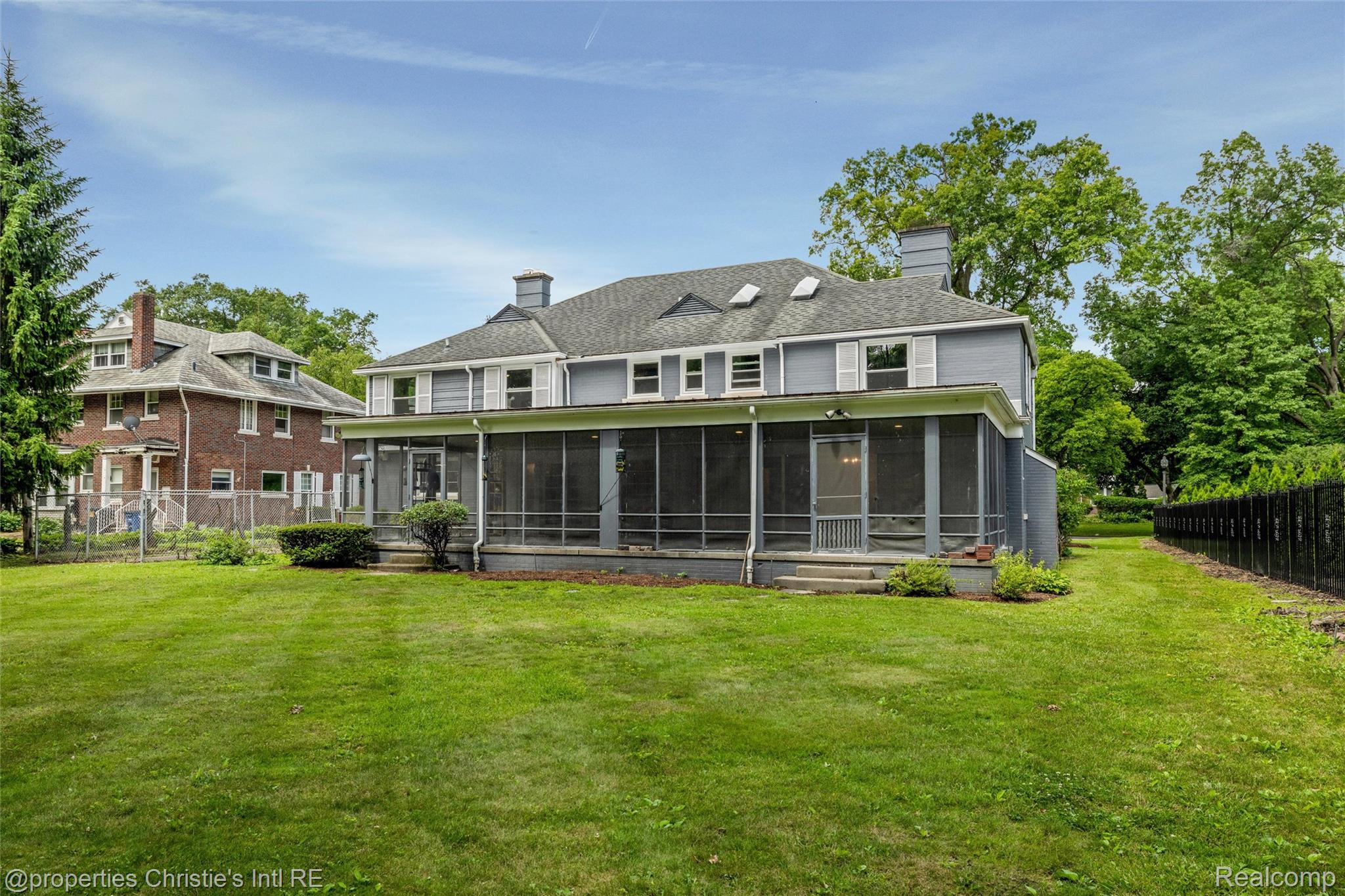 1925 Wellesley Drive Property Photo 54