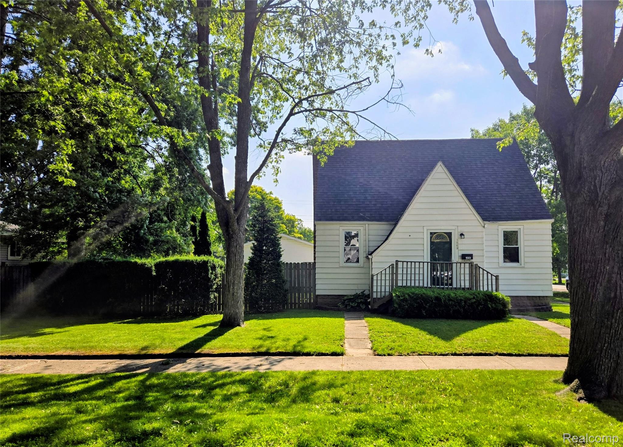1569 New Hampshire Avenue Property Photo 1
