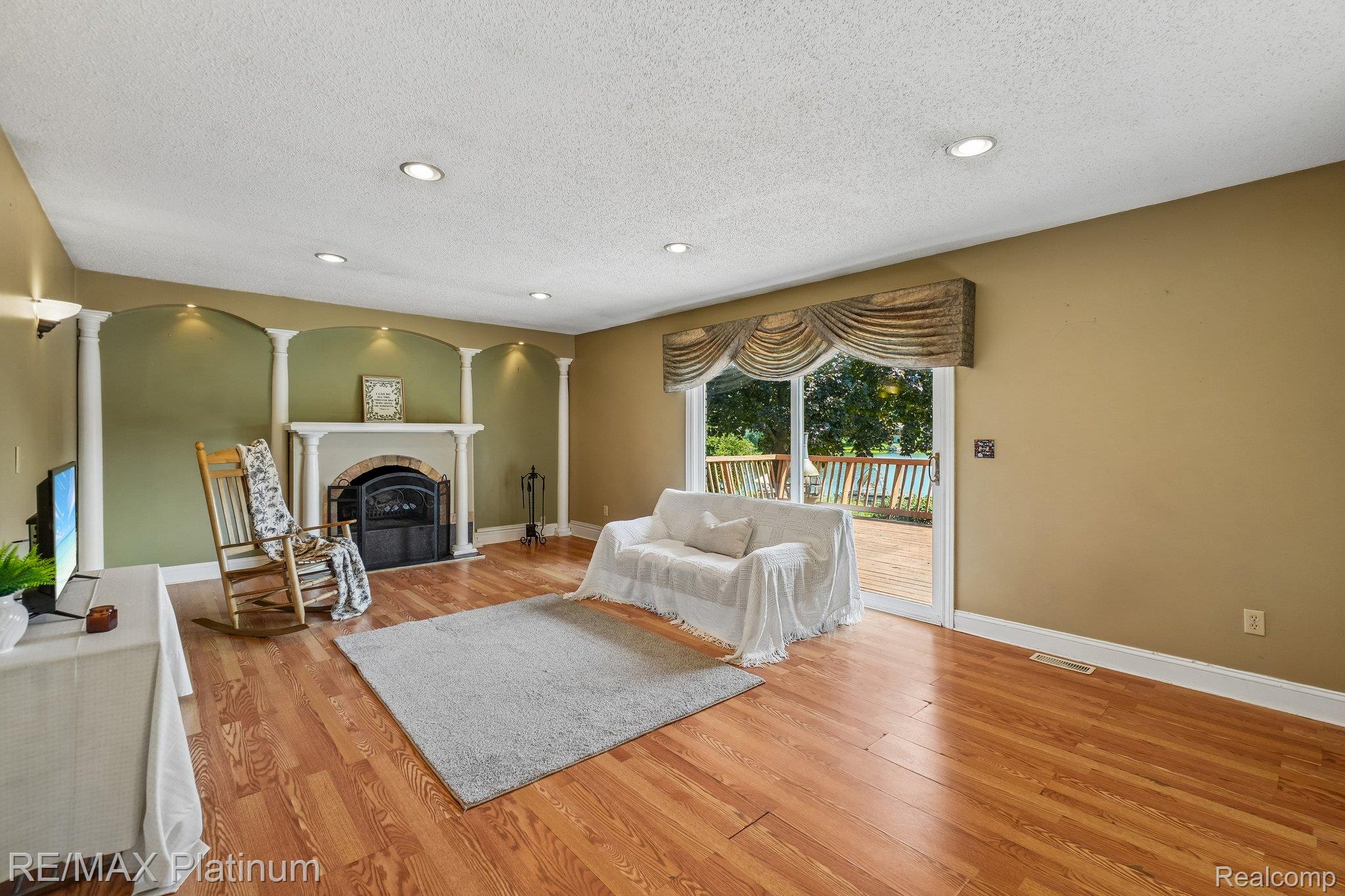 881 Bogie Lake Road Property Photo 6