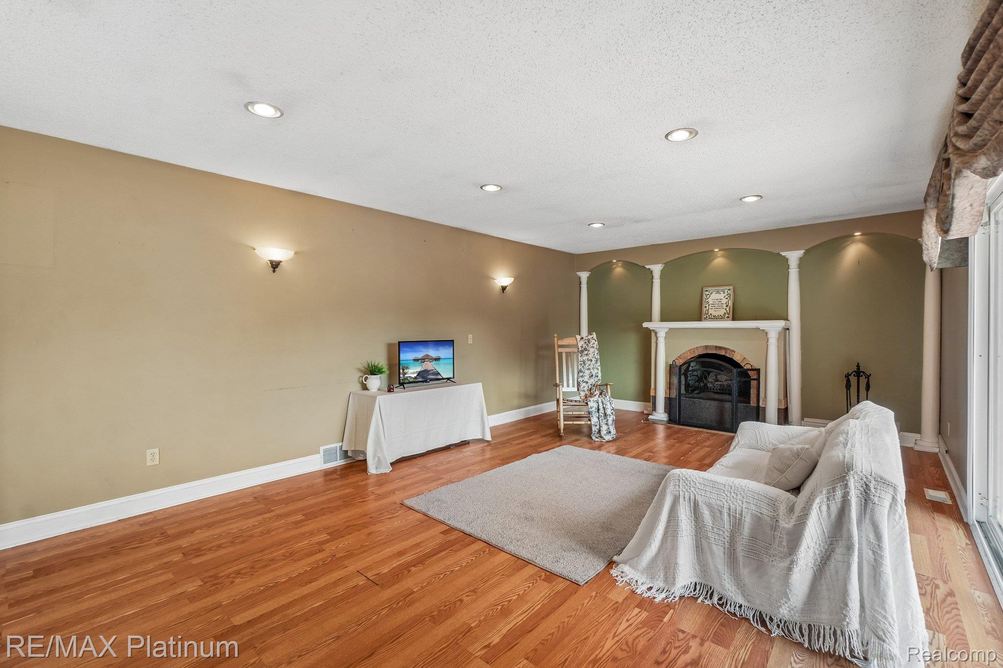 881 Bogie Lake Road Property Photo 8