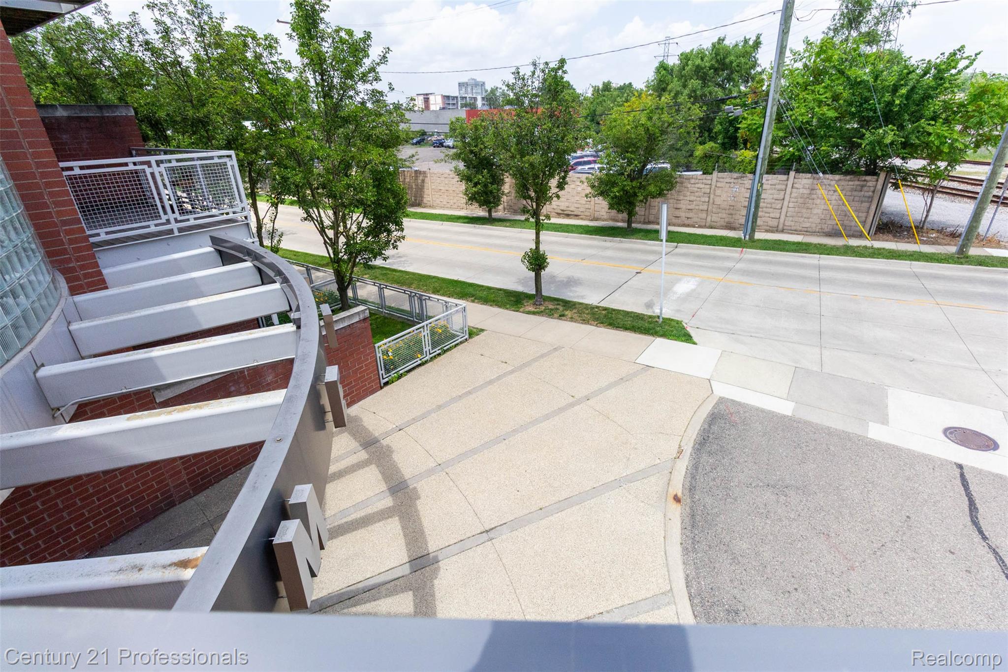 322 E Harrison Avenue 20 Property Photo 12
