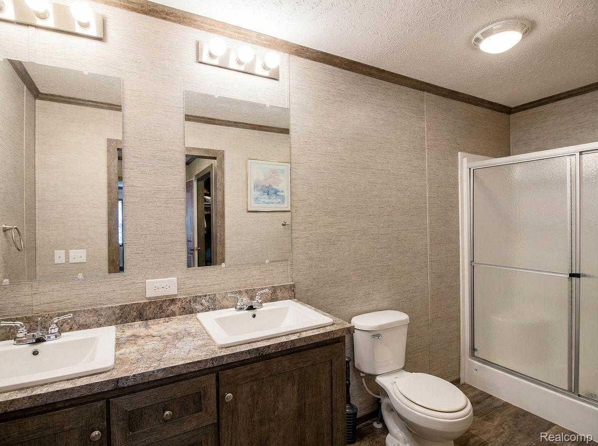 25843 Loudon Property Photo 12