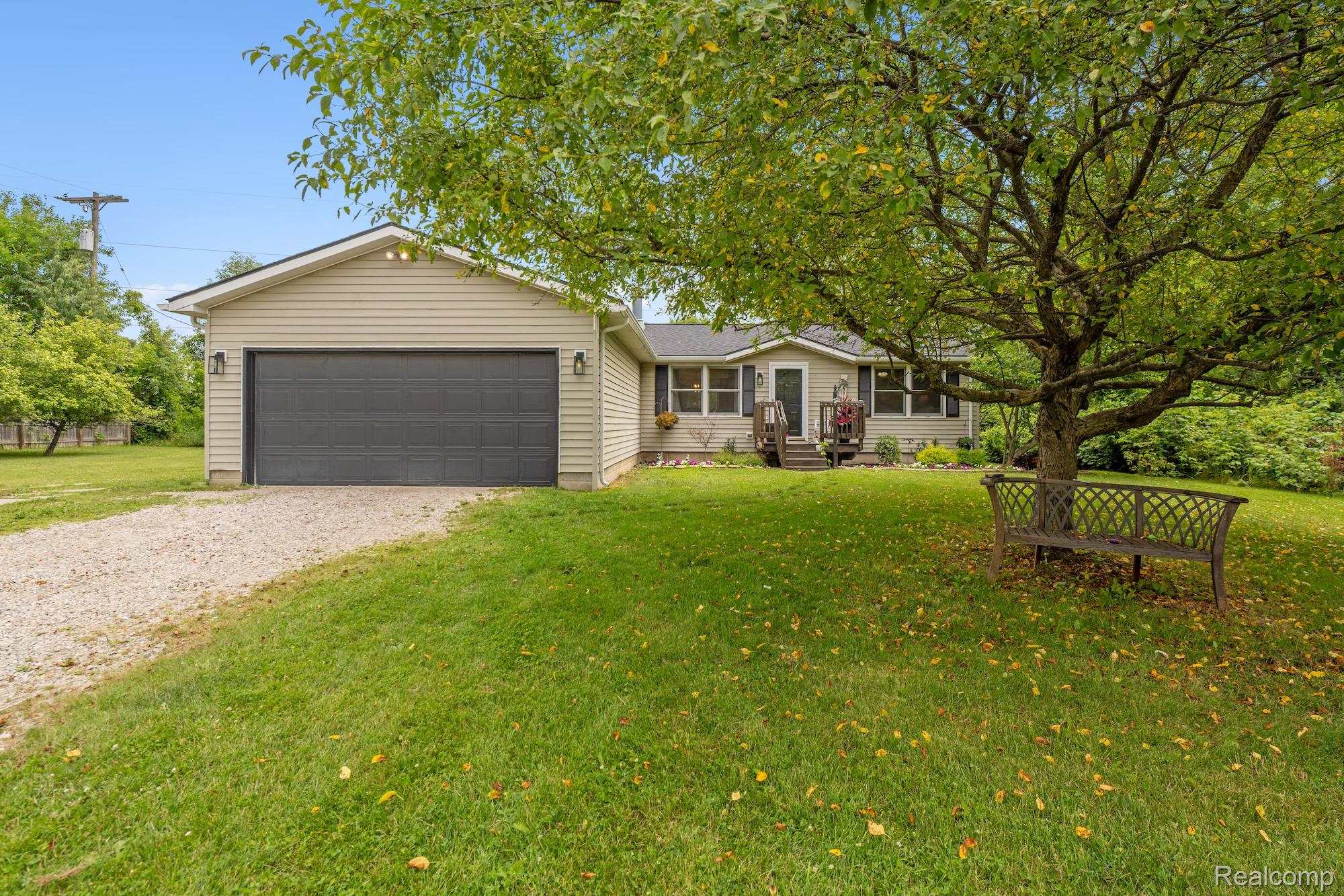 5891 Campbell Corners Drive Property Photo 1