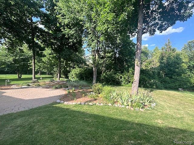 45926 Riverview Court Property Photo 2