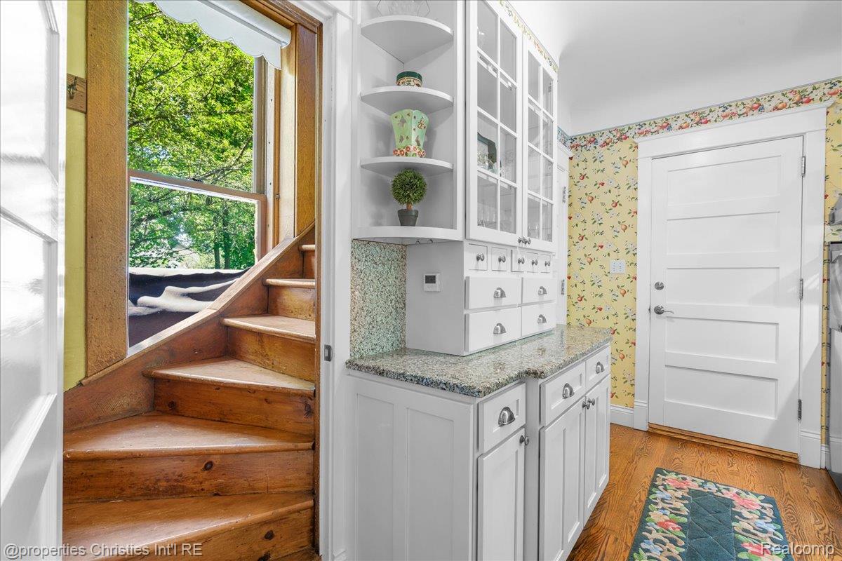 303 S State Avenue Property Photo 27