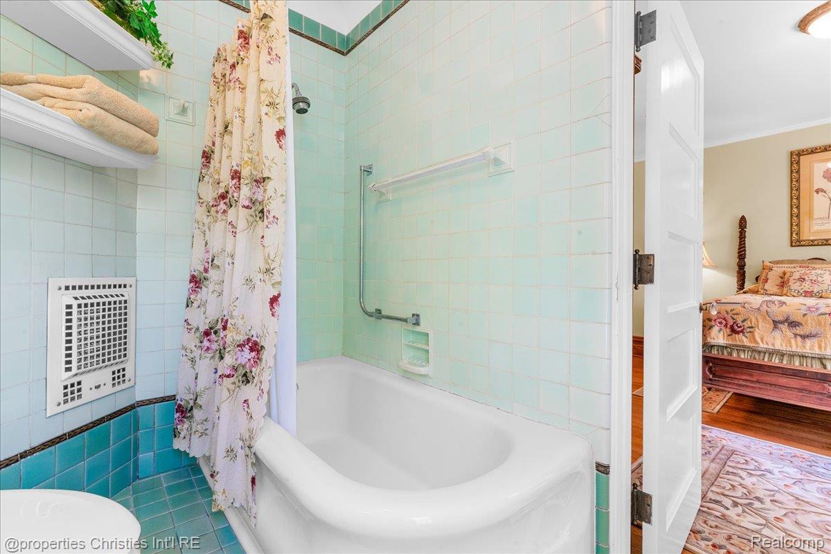 303 S State Avenue Property Photo 48