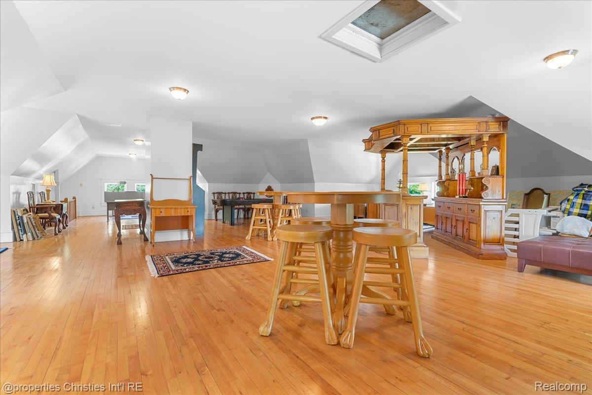 303 S State Avenue Property Photo 60