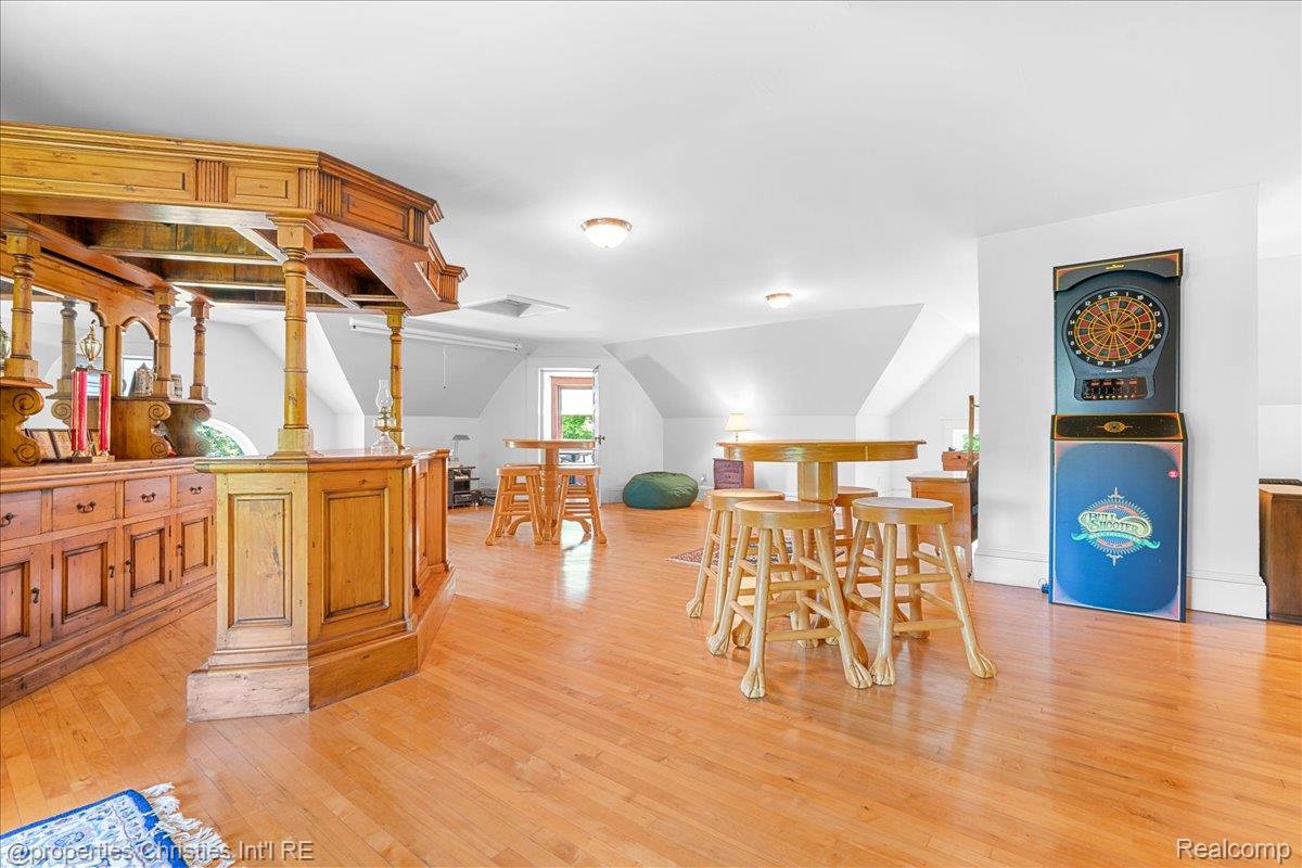 303 S State Avenue Property Photo 63