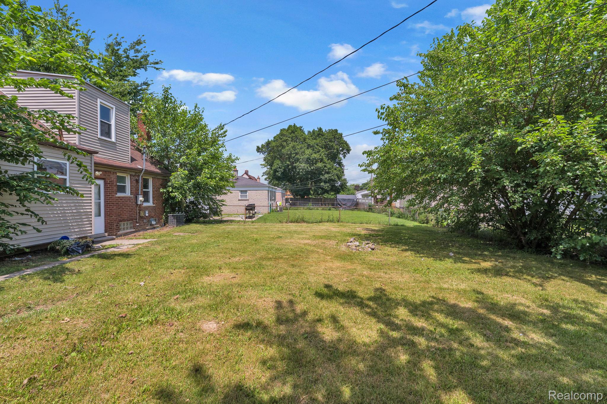 7641 Pelham Road Property Photo 6