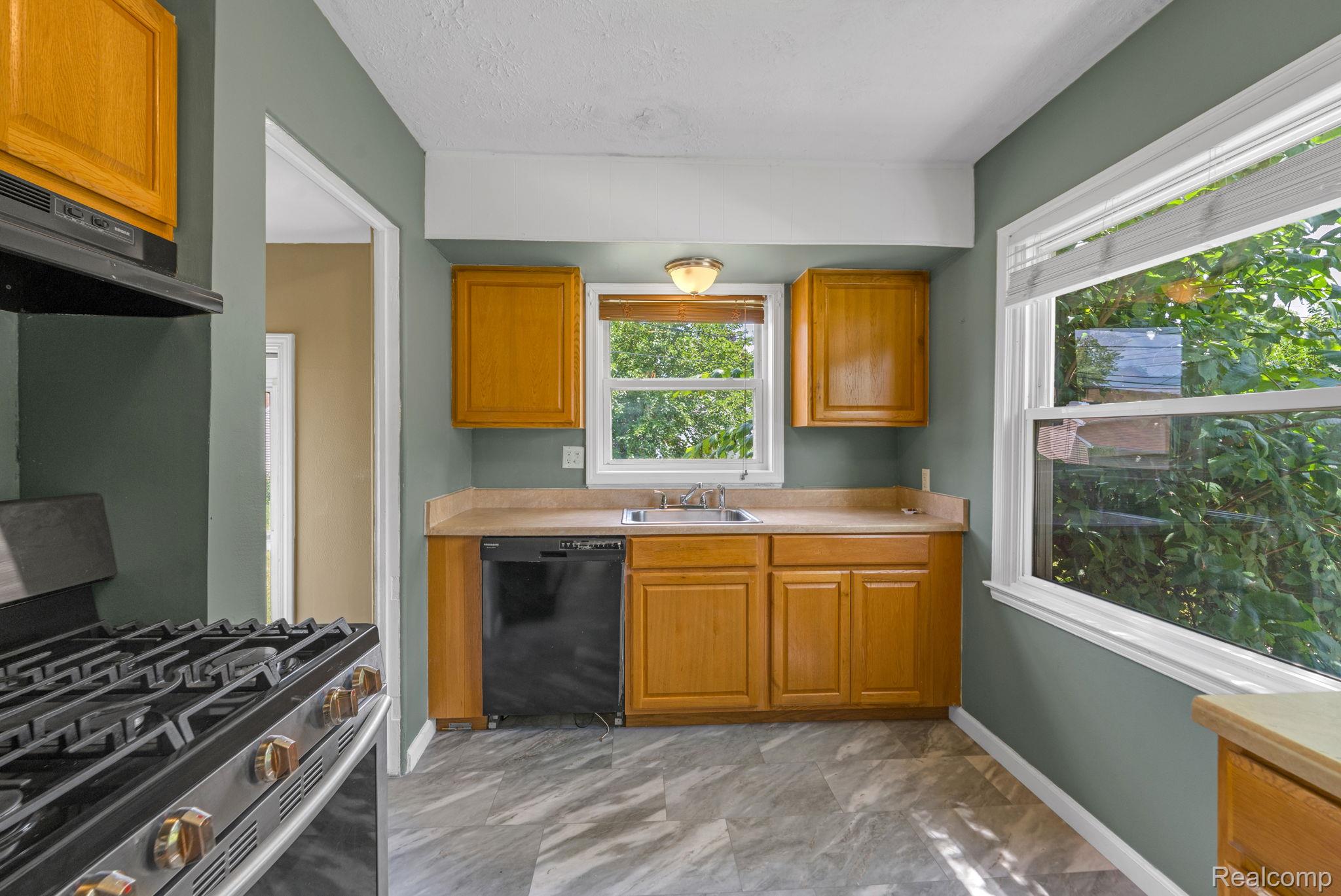 7641 Pelham Road Property Photo 17