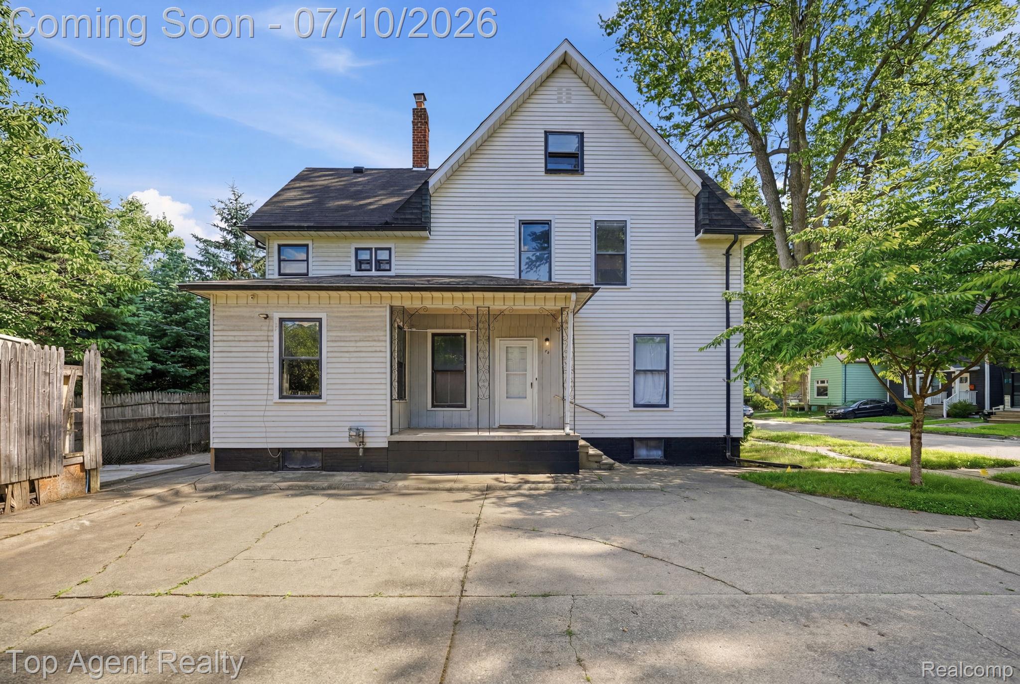 74 Washington Street Property Photo 1