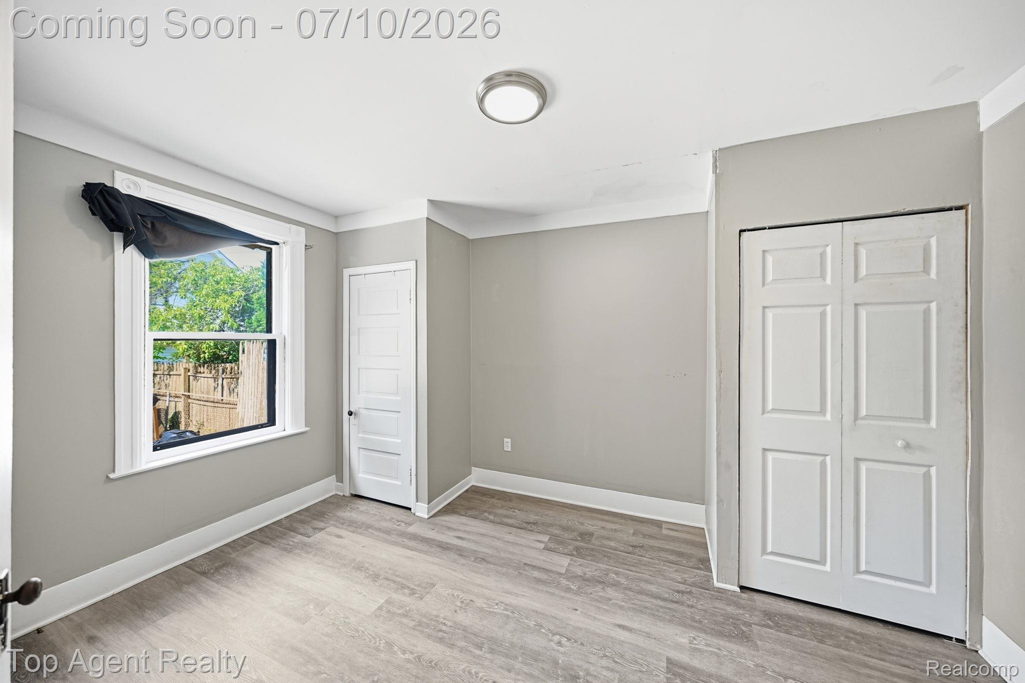 74 Washington Street Property Photo 25