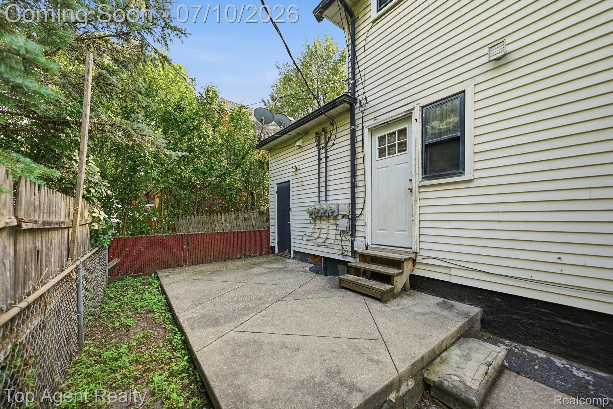 74 Washington Street Property Photo 41