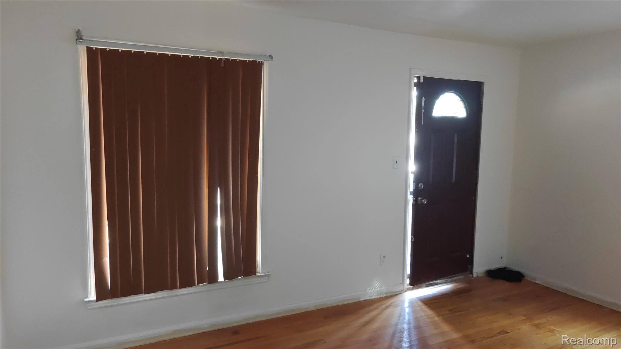 2913 S Ethel Street Property Photo 2
