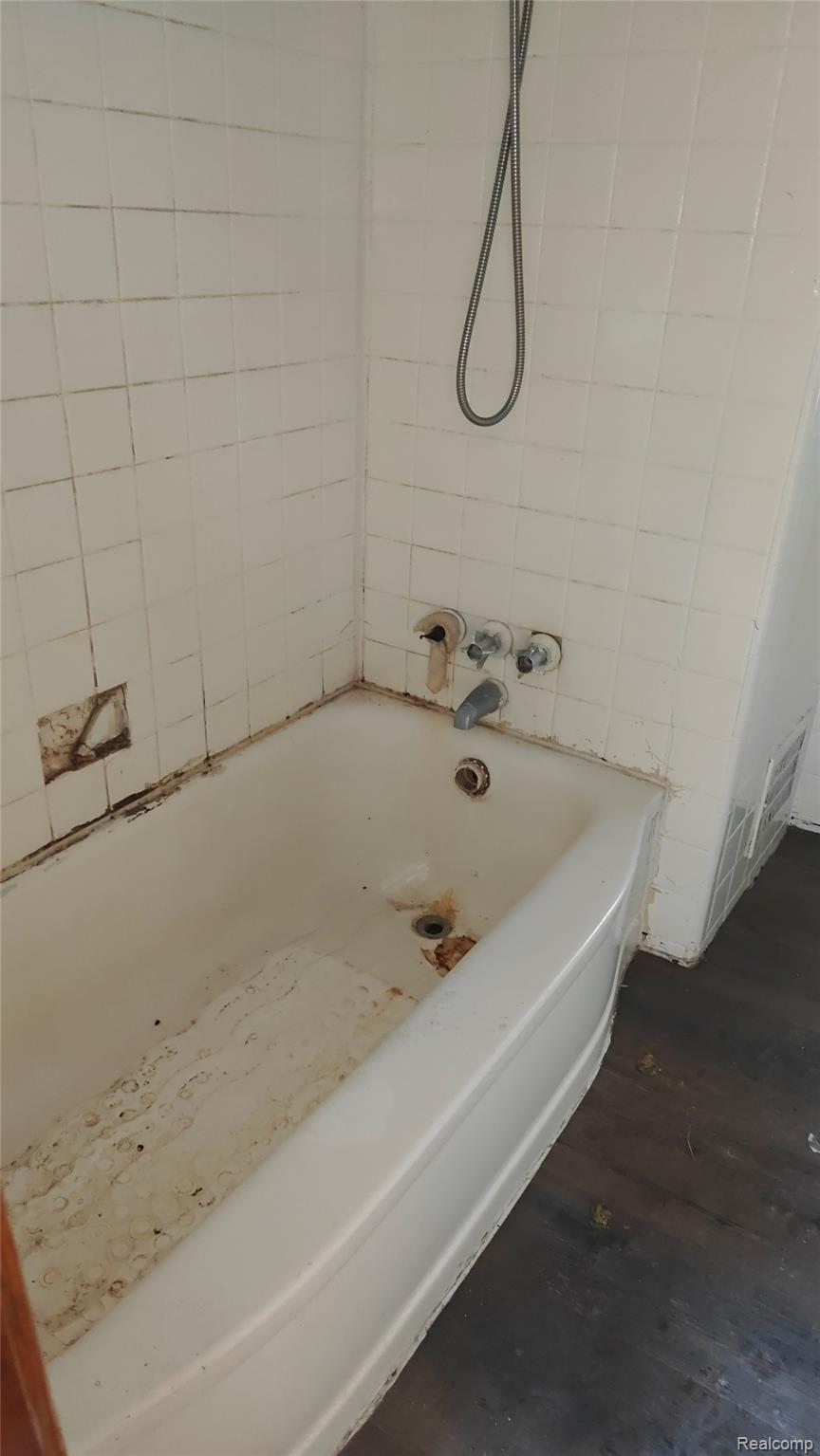2913 S Ethel Street Property Photo 13