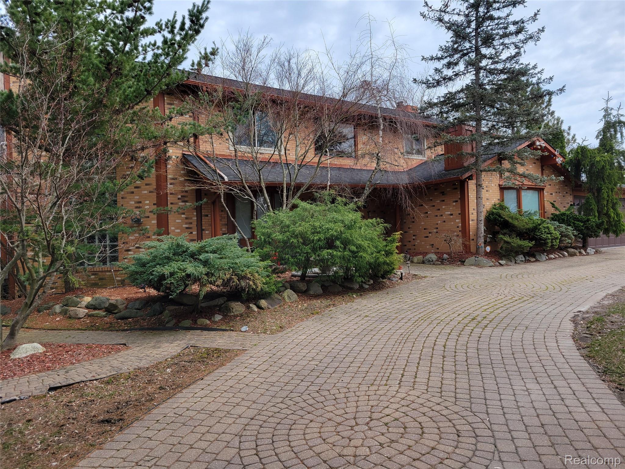 5549 Perrytown Drive