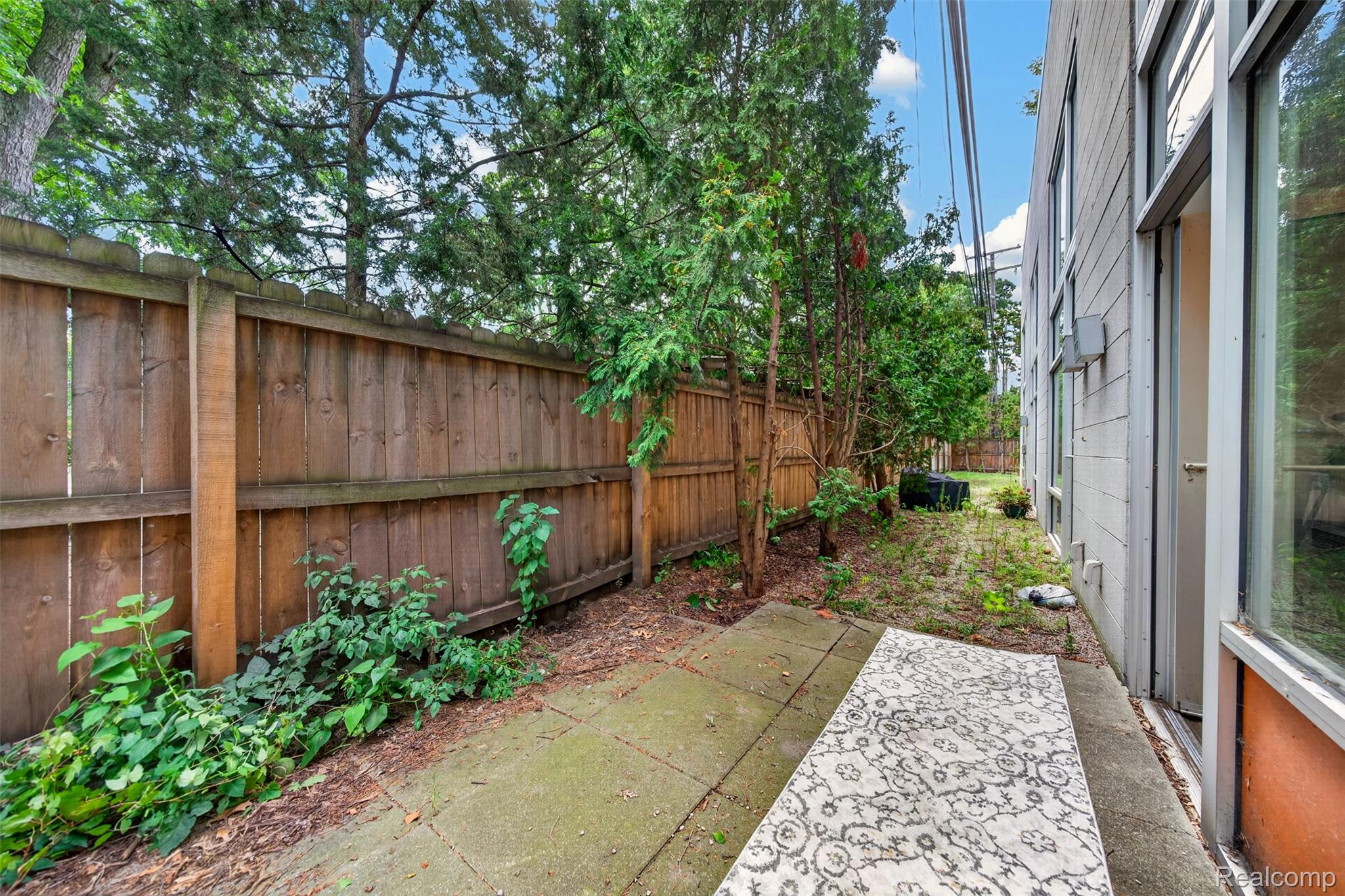 432 E Parent Avenue Property Photo 11