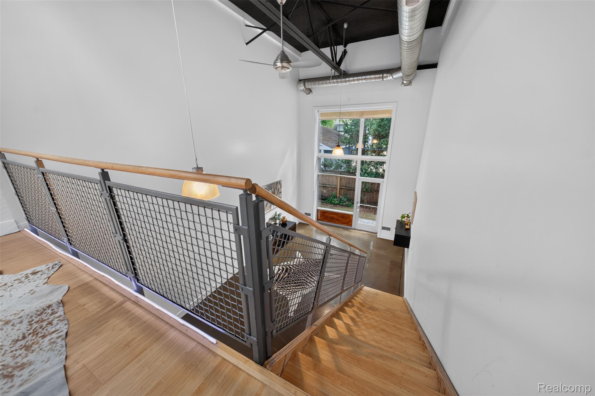 432 E Parent Avenue Property Photo 14