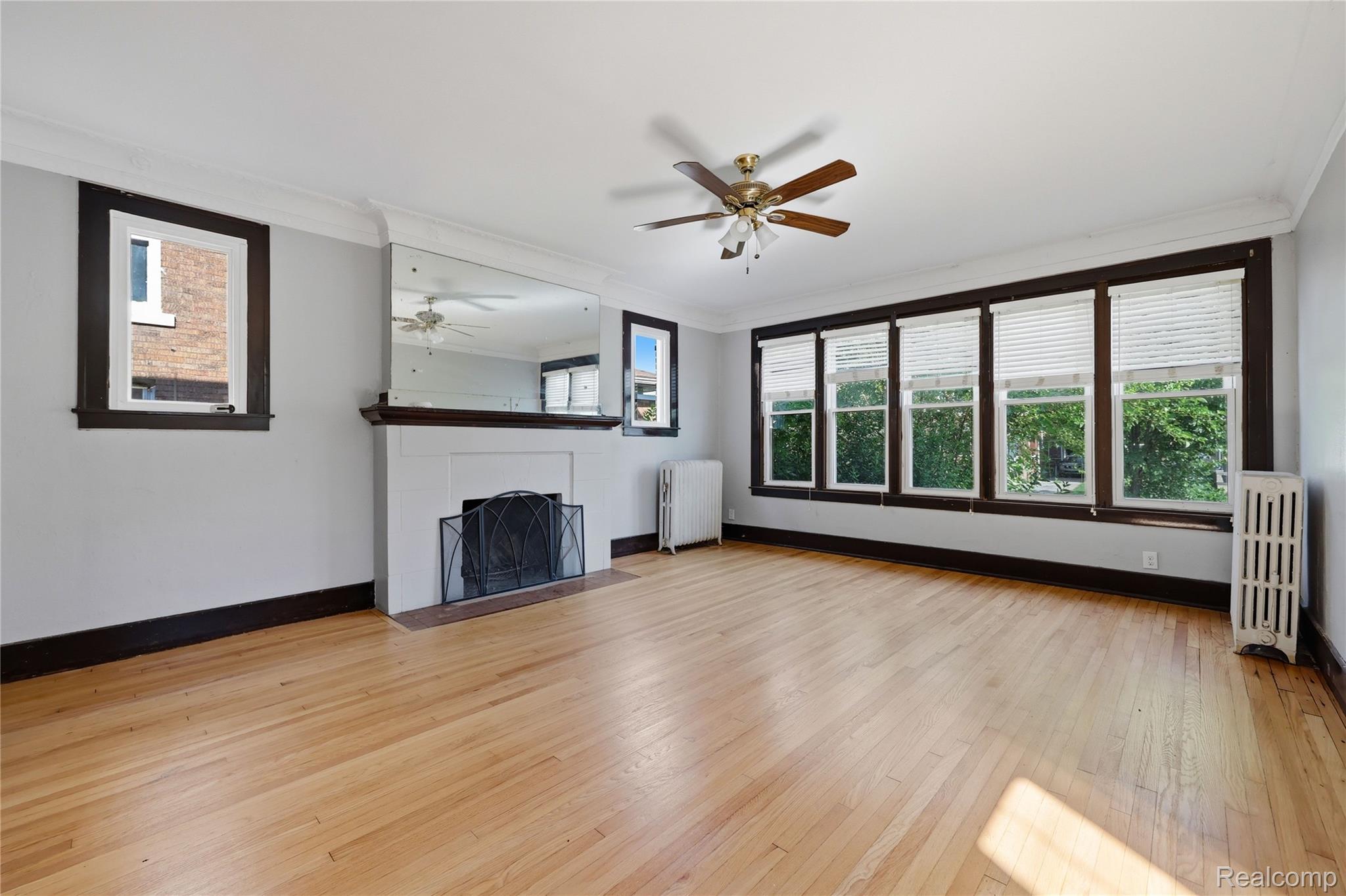 1945 Atkinson Street Property Photo 11