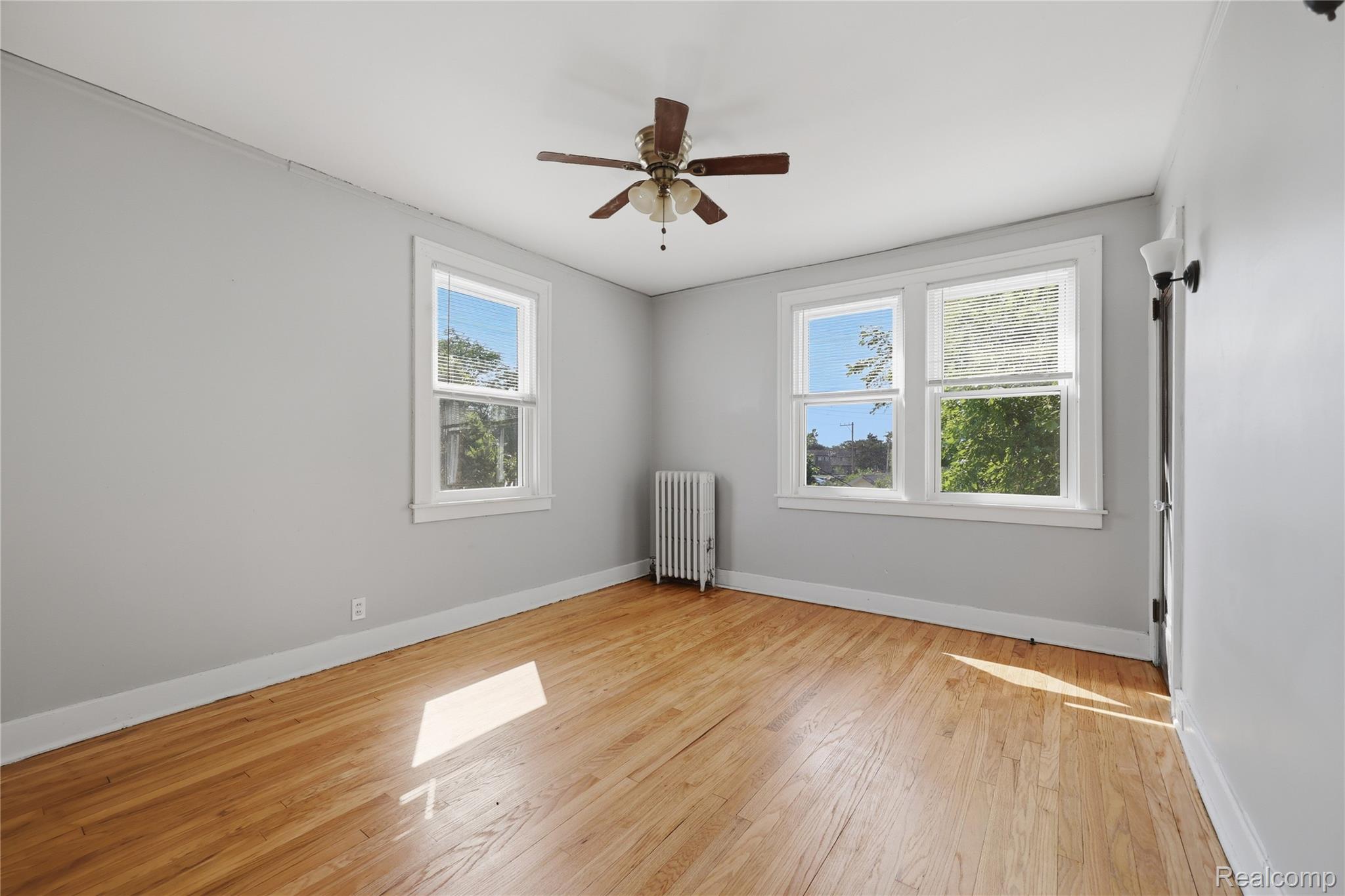 1945 Atkinson Street Property Photo 31