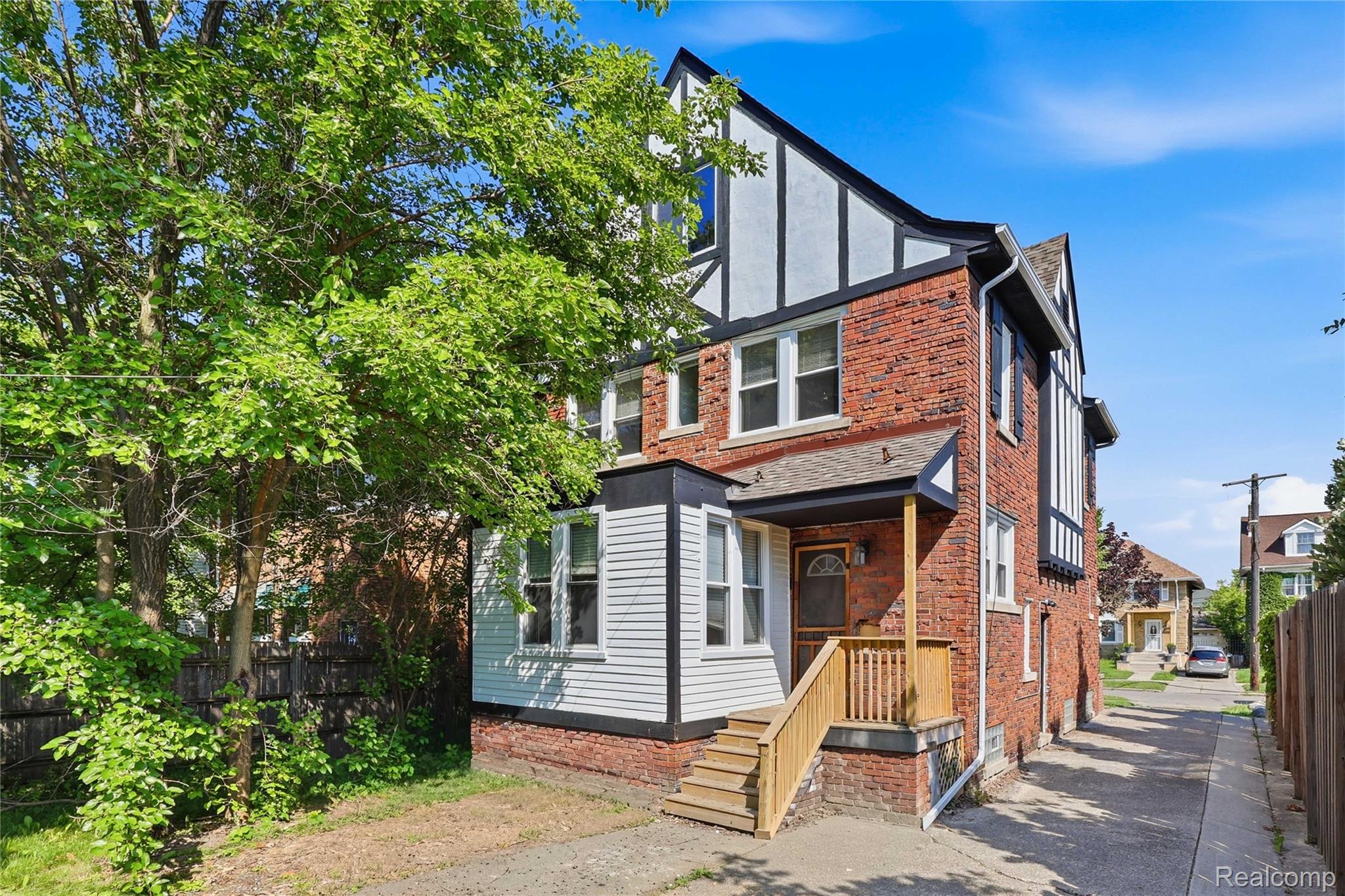 1945 Atkinson Street Property Photo 40