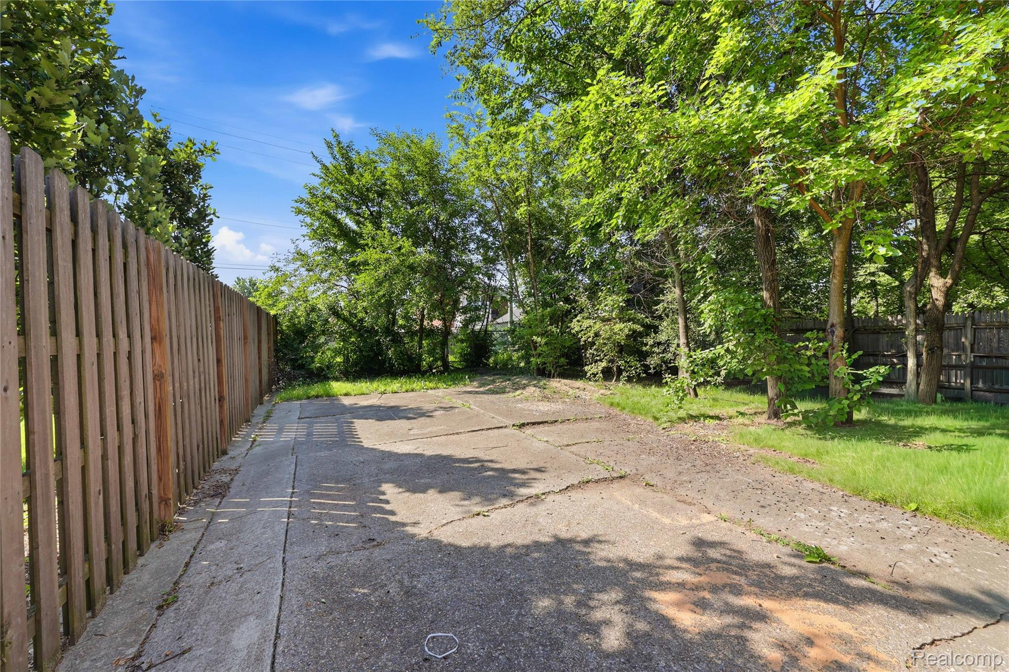 1945 Atkinson Street Property Photo 41