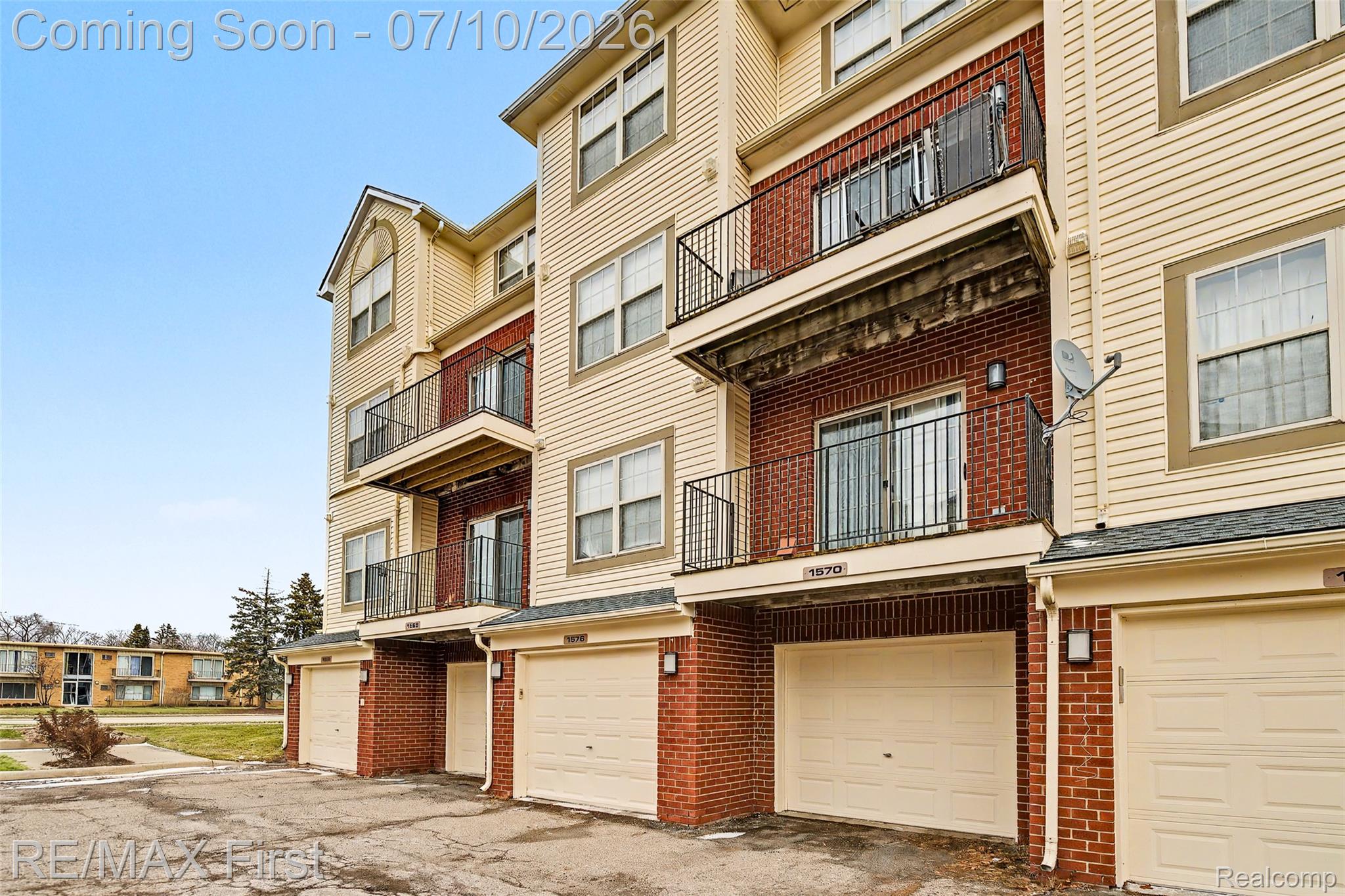 1582 Devon Lane Property Photo 31