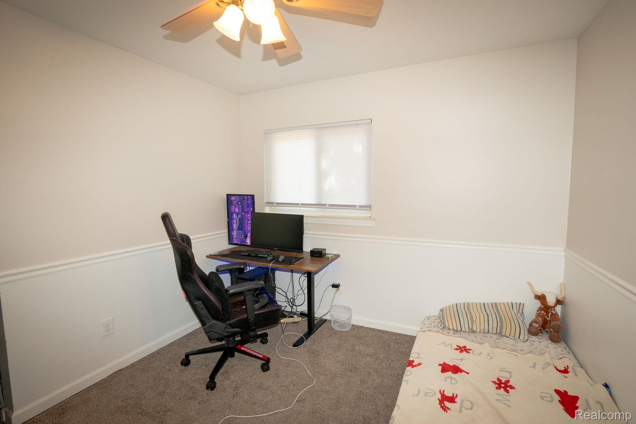 1635 Castleton Drive Property Photo 8