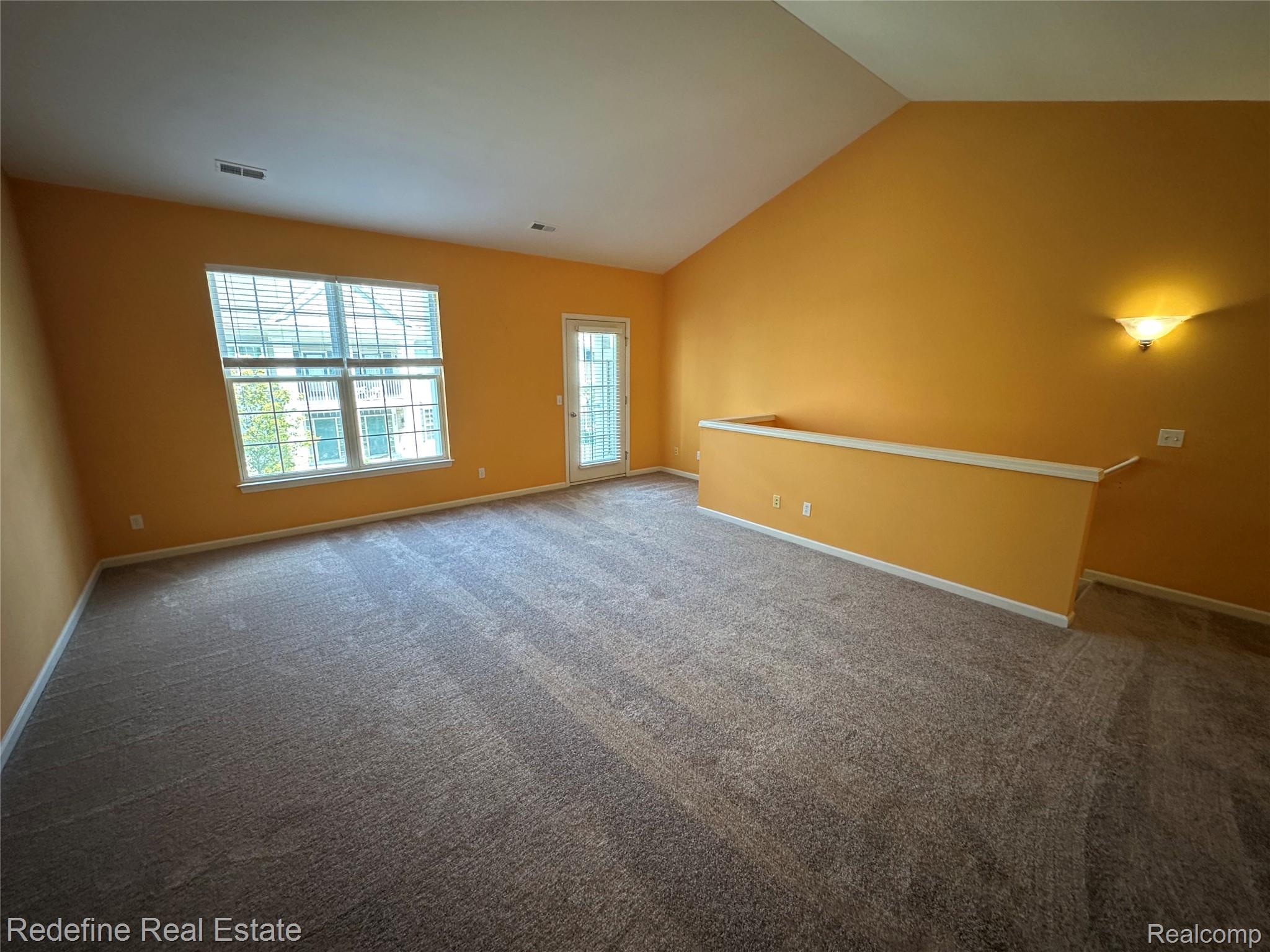 1155 Alameda Boulevard Property Photo 4