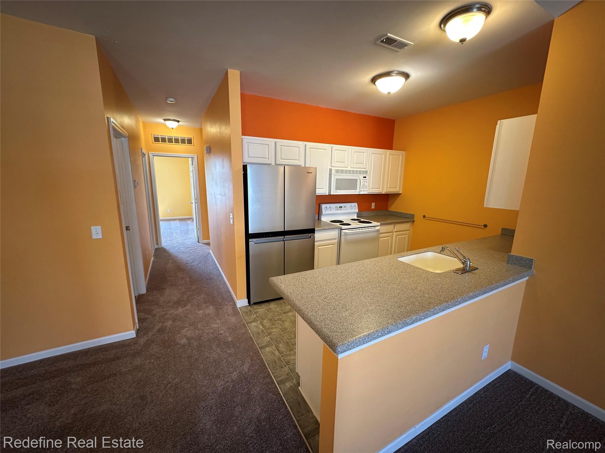 1155 Alameda Boulevard Property Photo 5