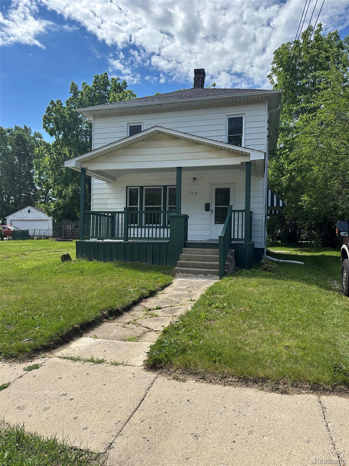 826 E Mount Morris Street Property Photo 2
