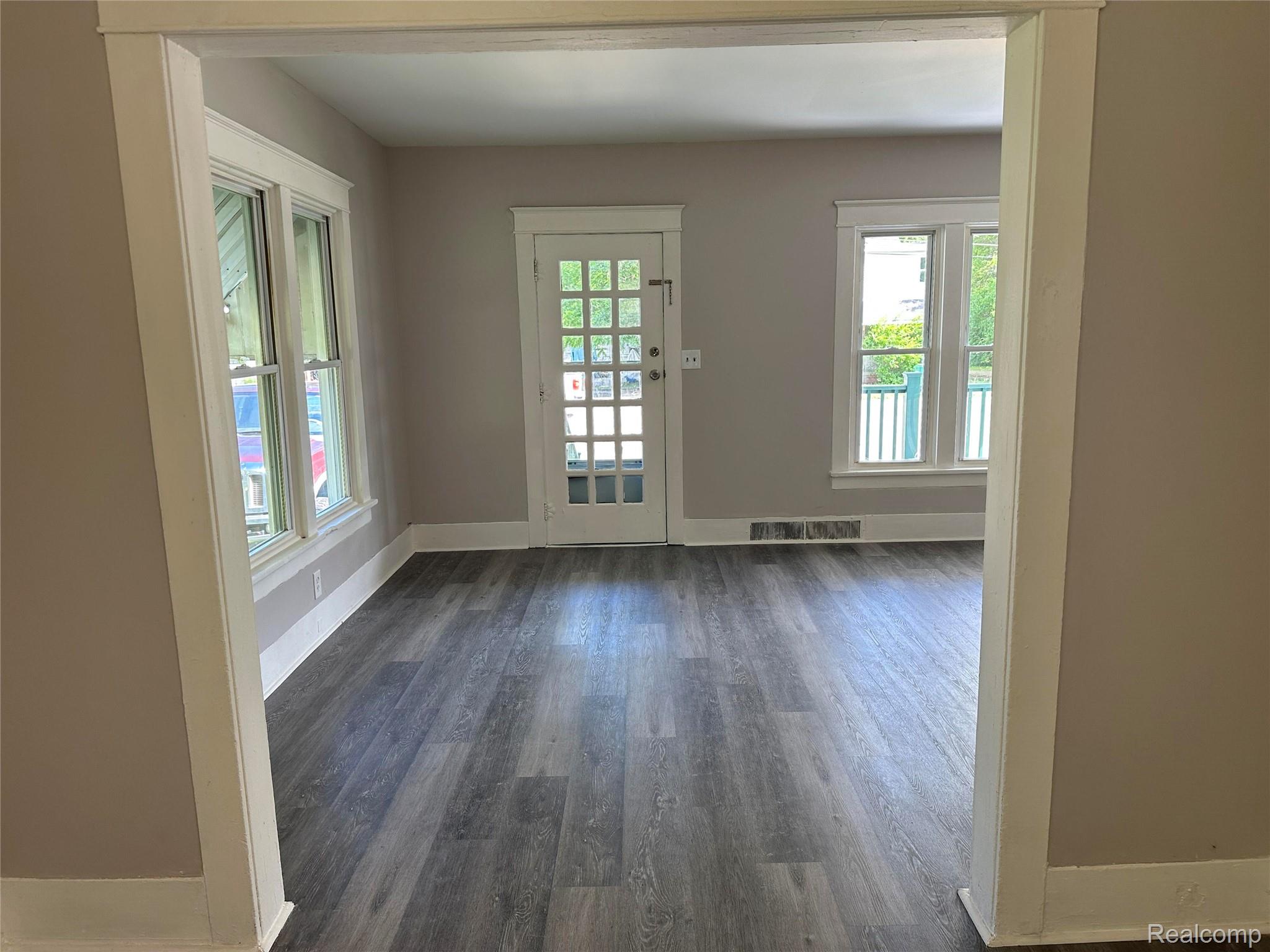 826 E Mount Morris Street Property Photo 19