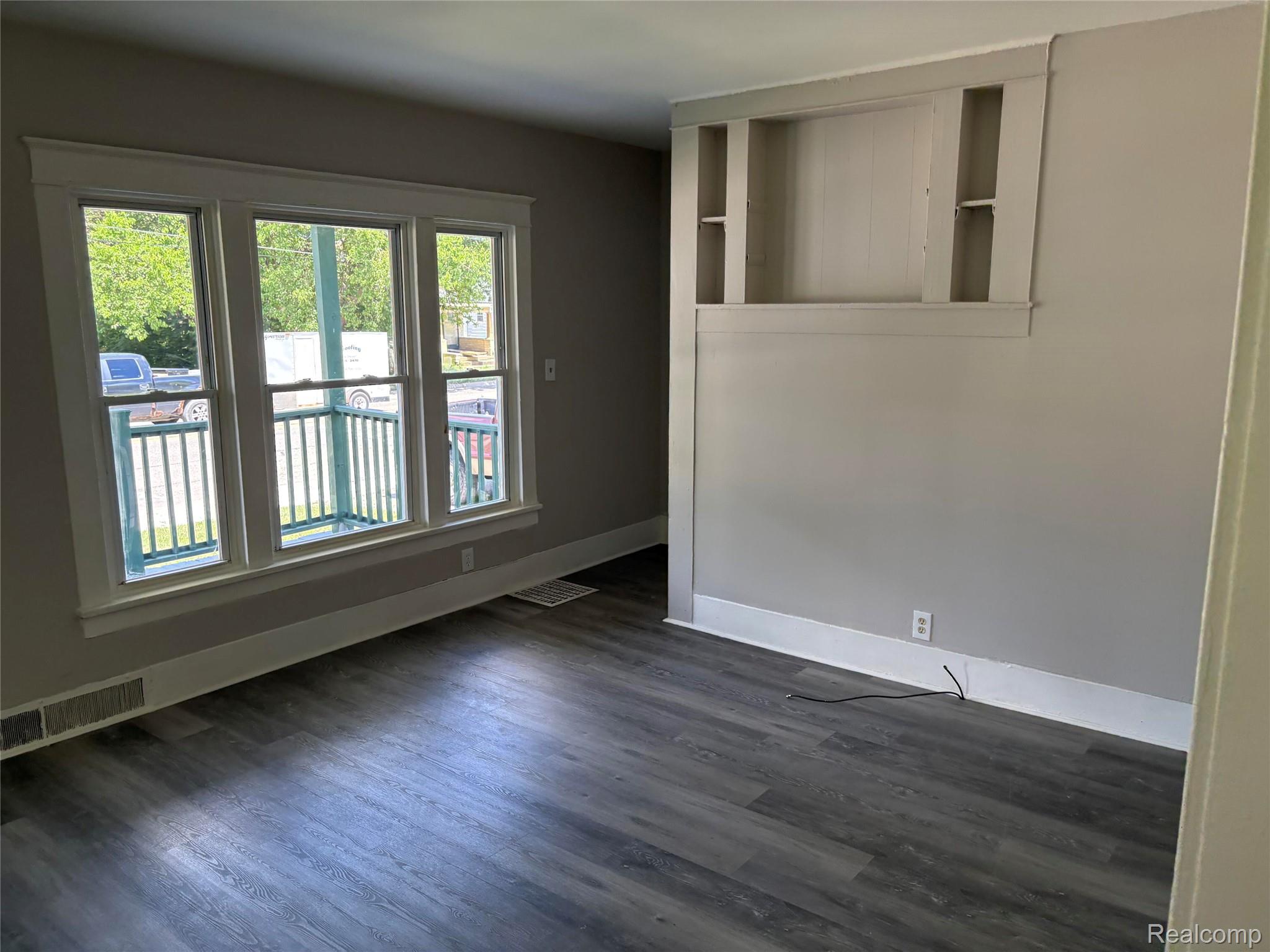 826 E Mount Morris Street Property Photo 26