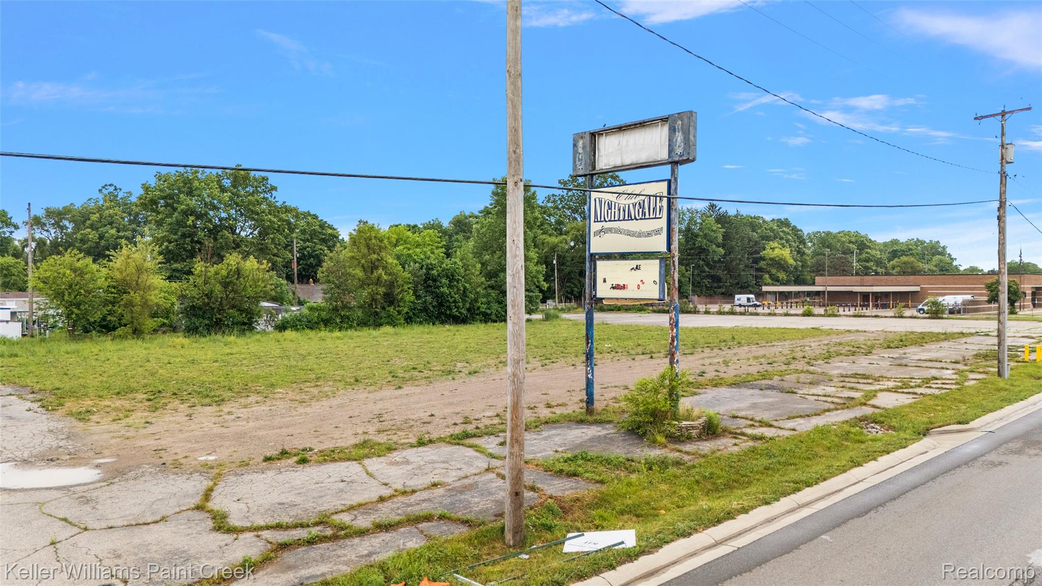 4403 Davison Road Property Photo 4