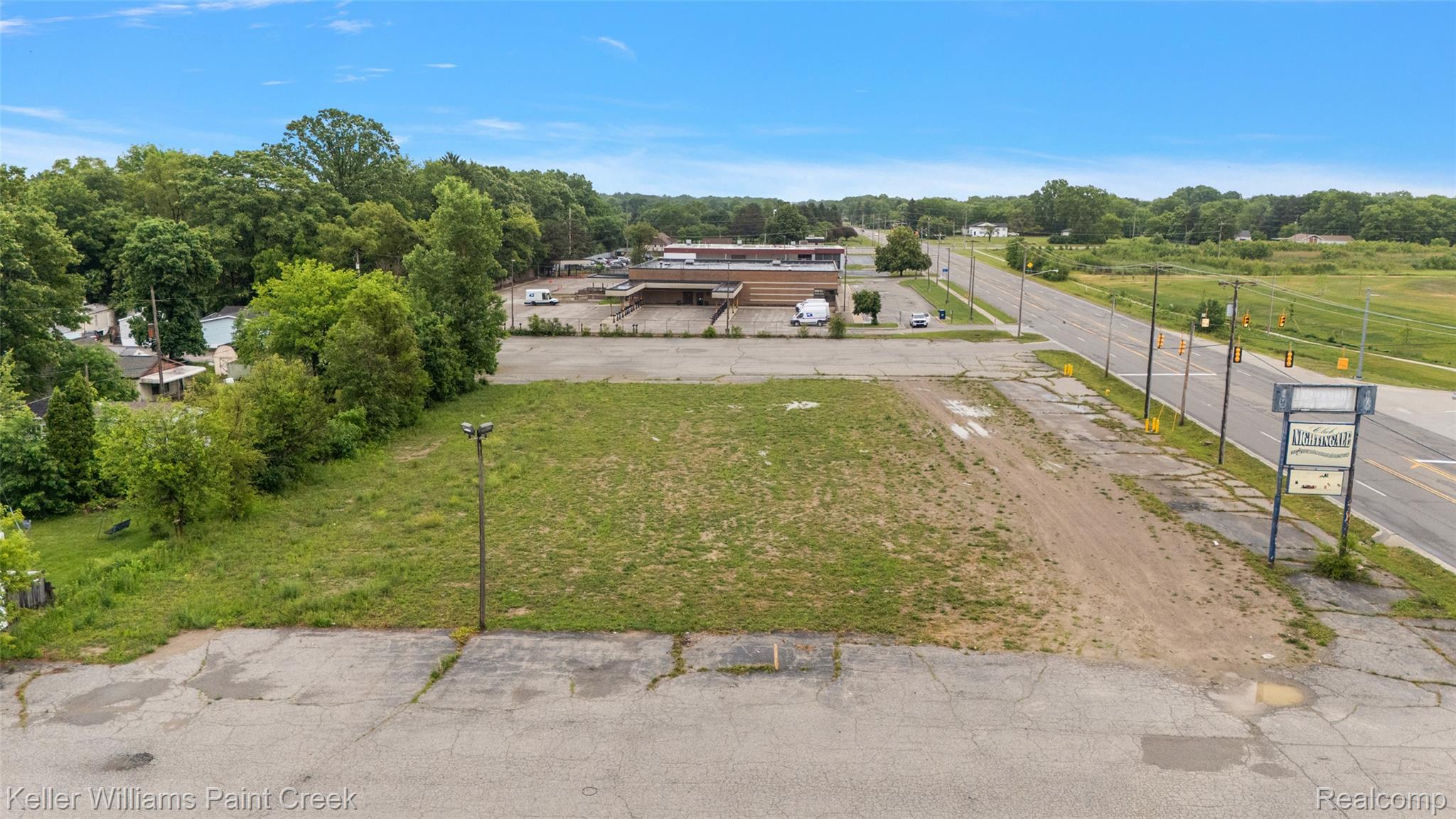 4403 Davison Road Property Photo 10