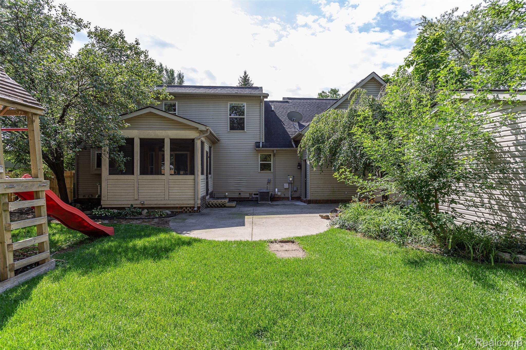 3930 Dunning Road Property Photo 4