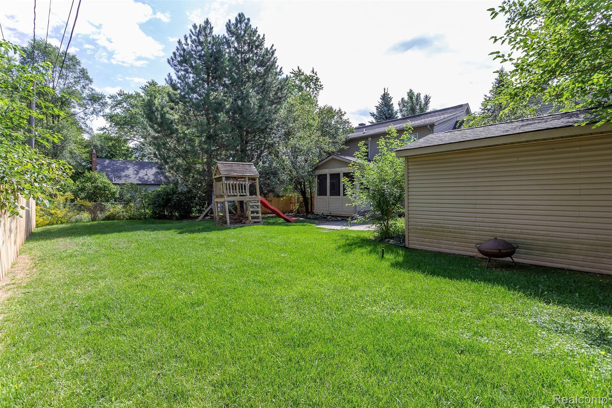 3930 Dunning Road Property Photo 6