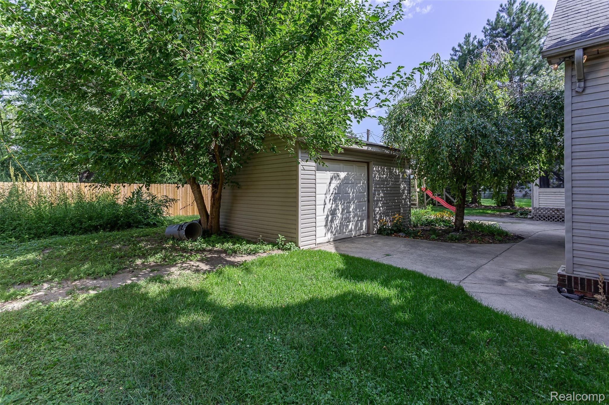 3930 Dunning Road Property Photo 8
